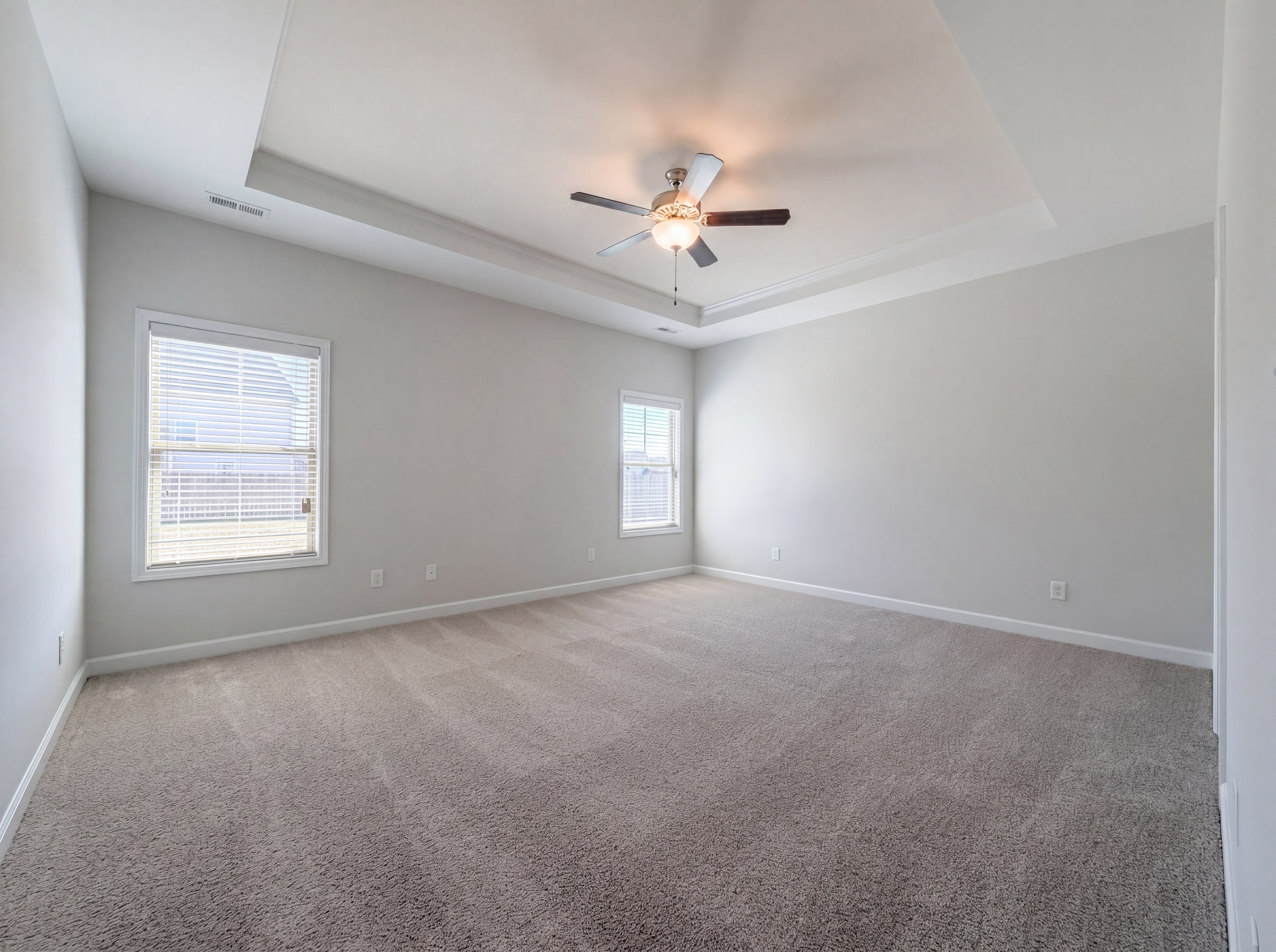 Photo 12 of 21 of 136 Dellmar Dr, RAEFORD, NC
