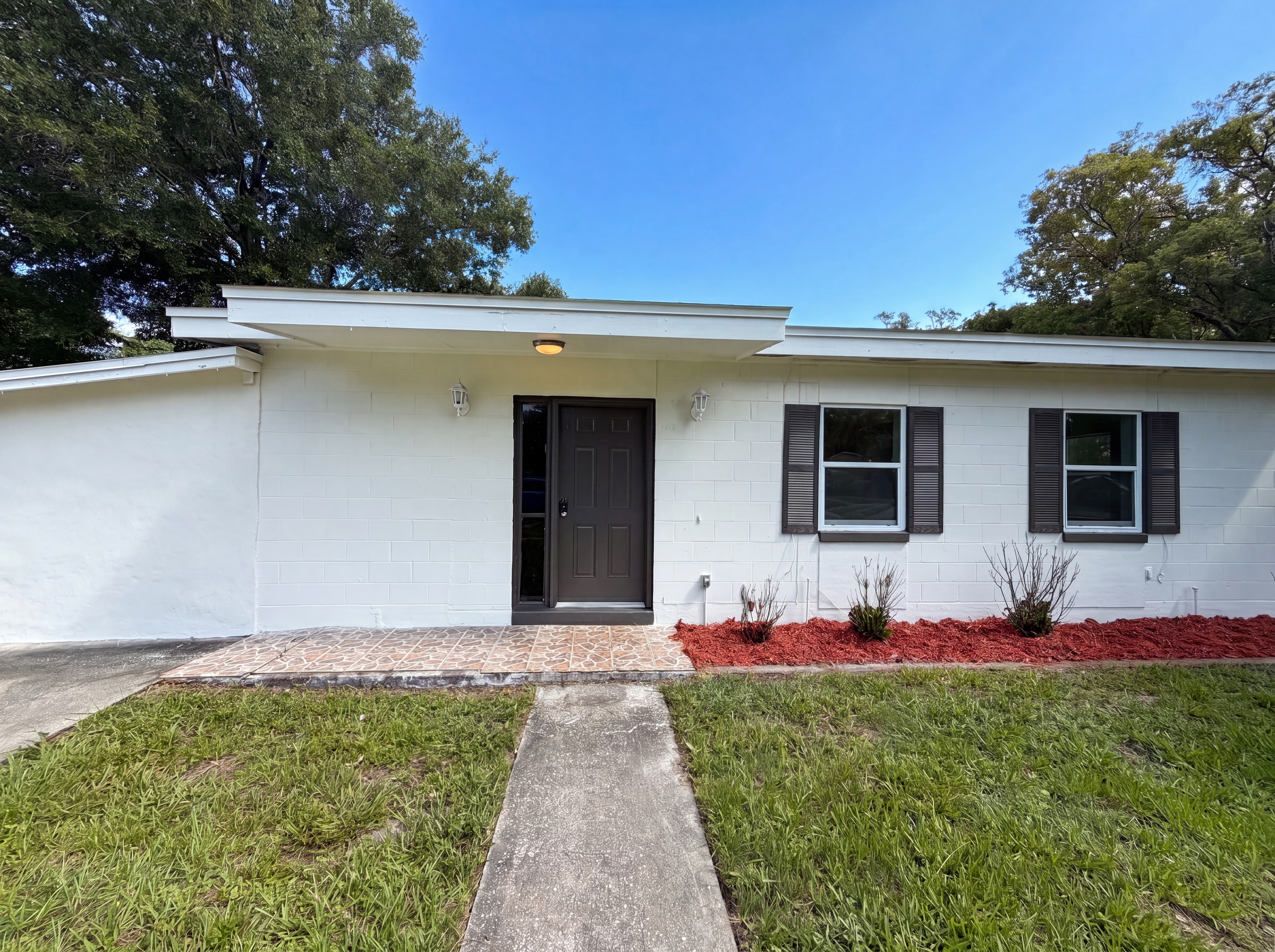 Photo 18 of 21 of 1502 Daroca Dr, Deltona, FL