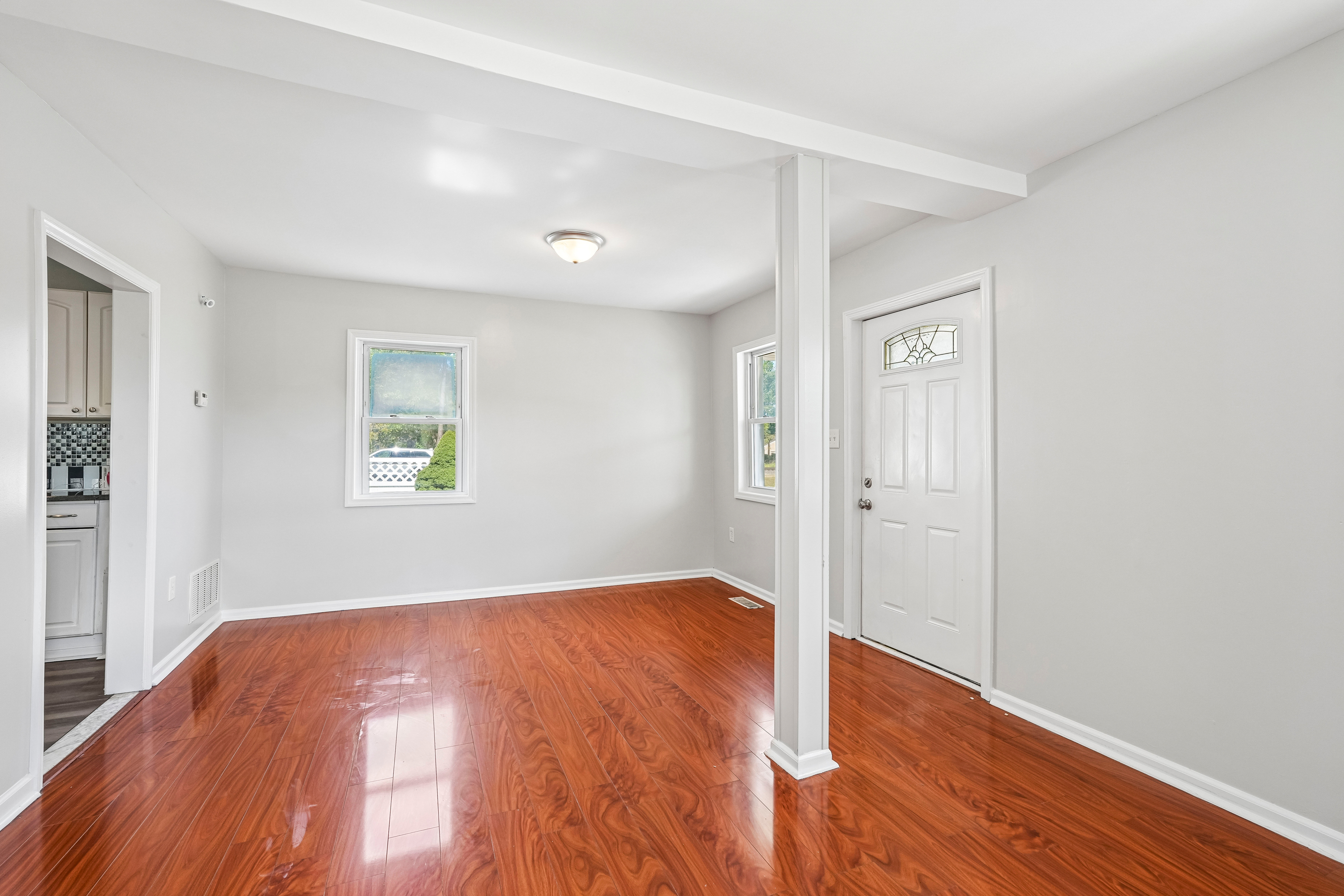 Photo 3 of 39 of 94 S 21st Ave, Manville, NJ