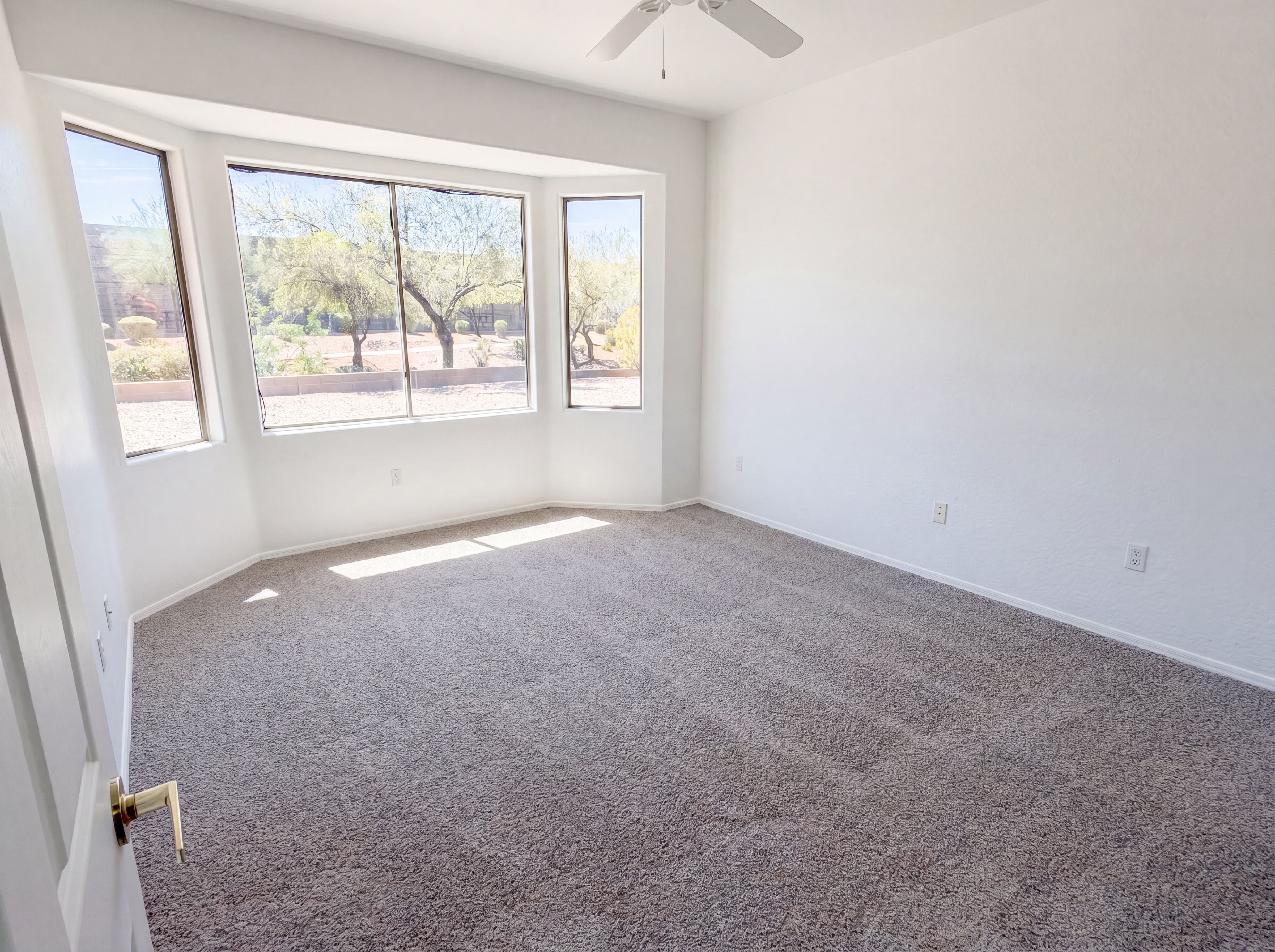 Photo 4 of 26 of 20863 N Sequoia Crest Dr, Surprise, AZ
