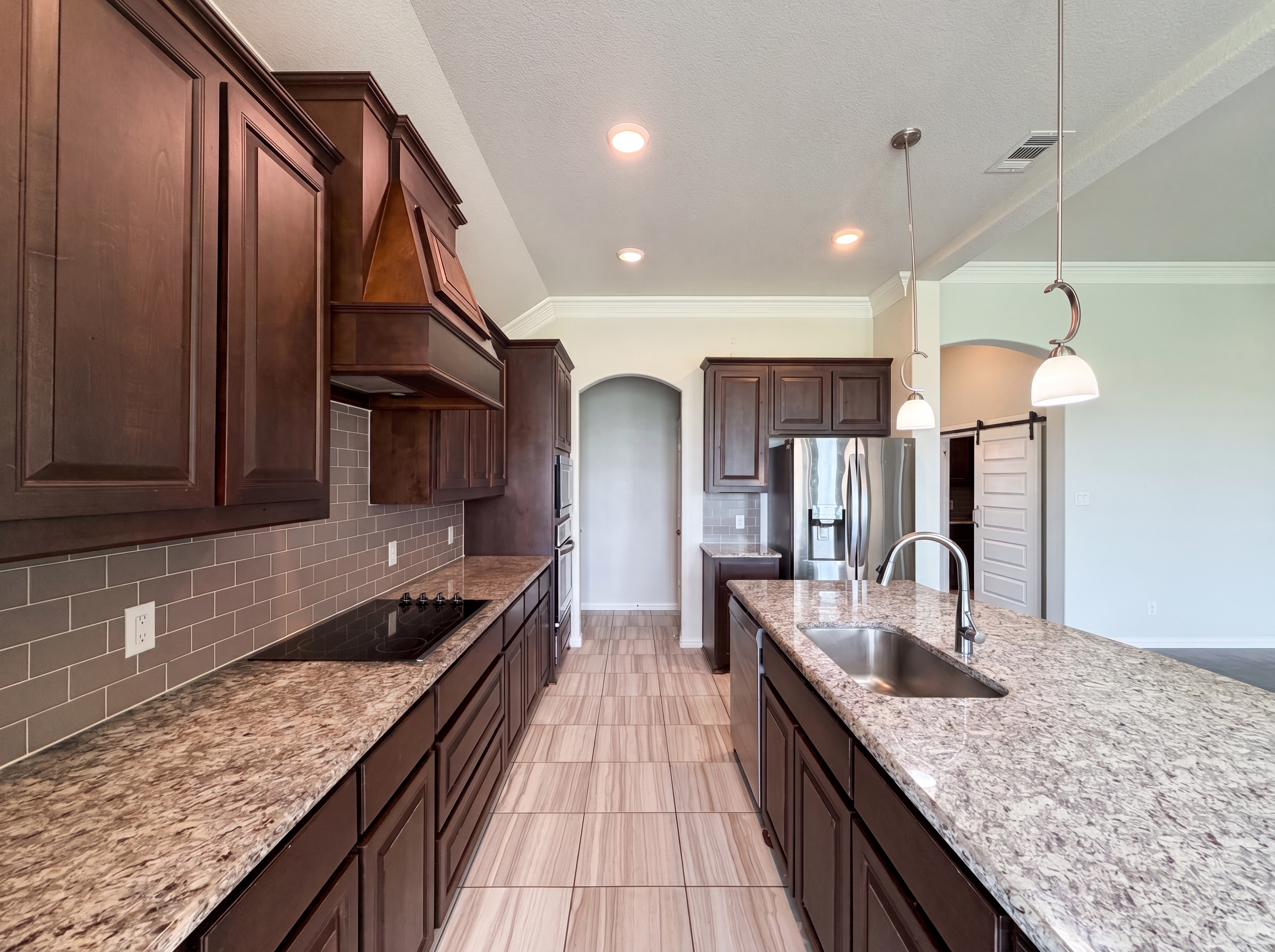 Photo 7 of 26 of 13904 Prairie Vista Ln, Ponder, TX
