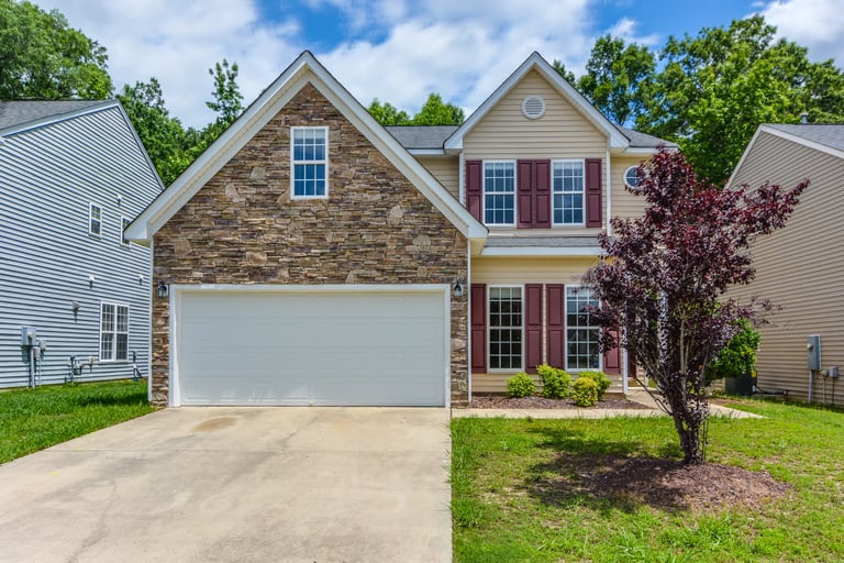Photo 1 of 24 - 8617 Boysenberry Ln, Raleigh, NC 27616