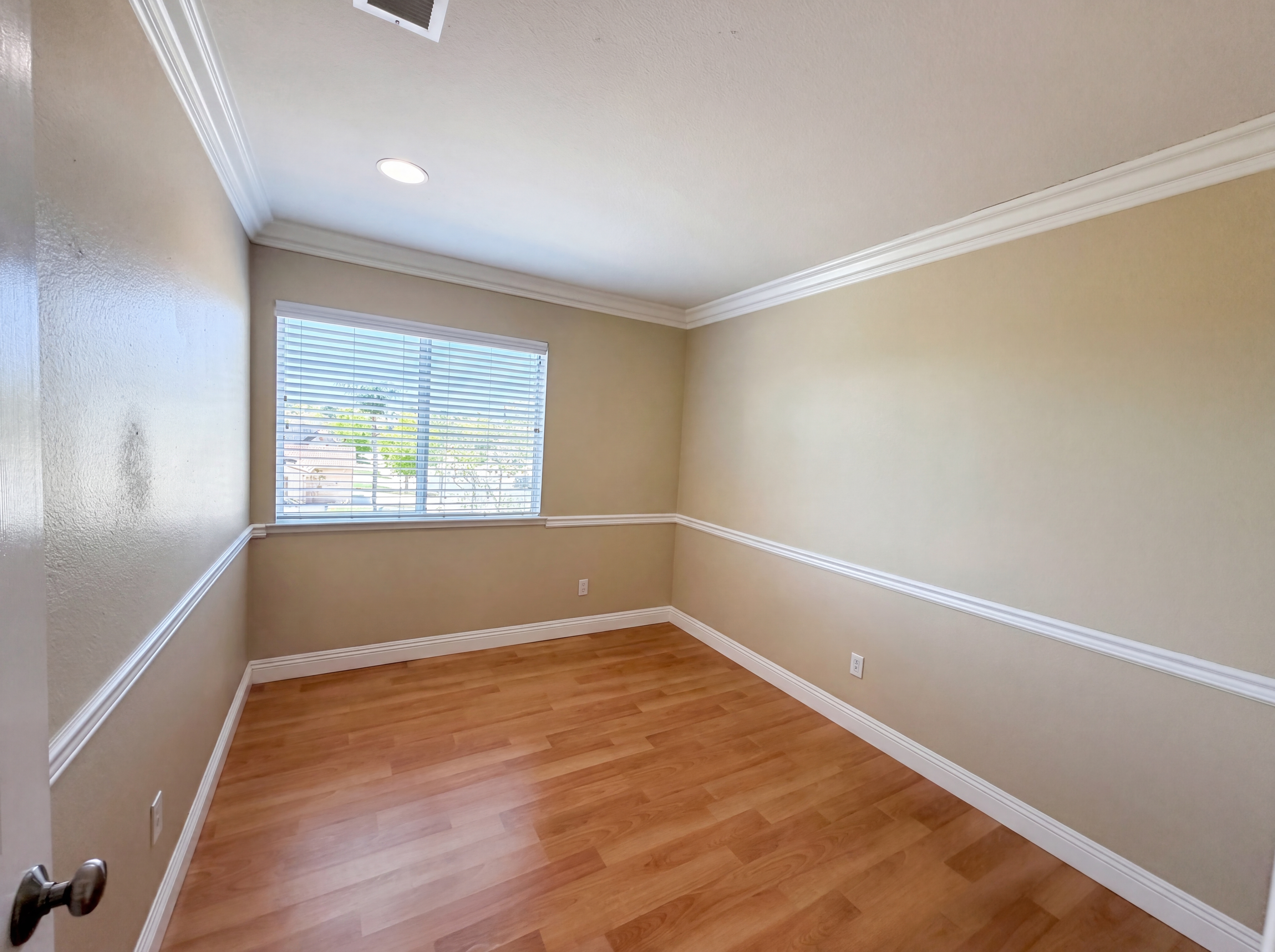 Photo 13 of 21 of 27801 Canyon Hills Way, Murrieta, CA