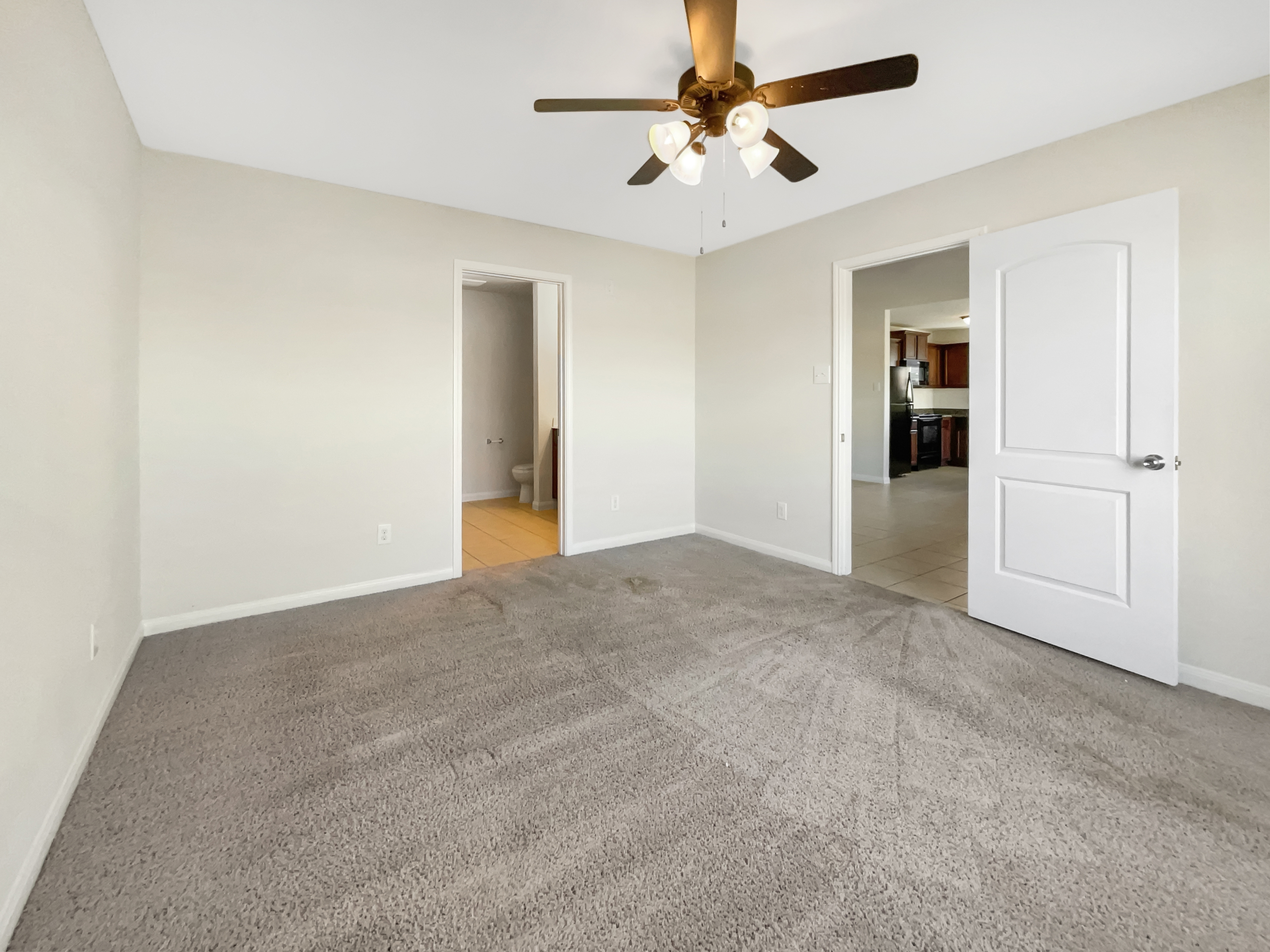Photo 16 of 19 of 5122 Breezy Parke Ln, Richmond, TX