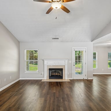 Property photo 3 of 2213 Skylar Leigh Dr