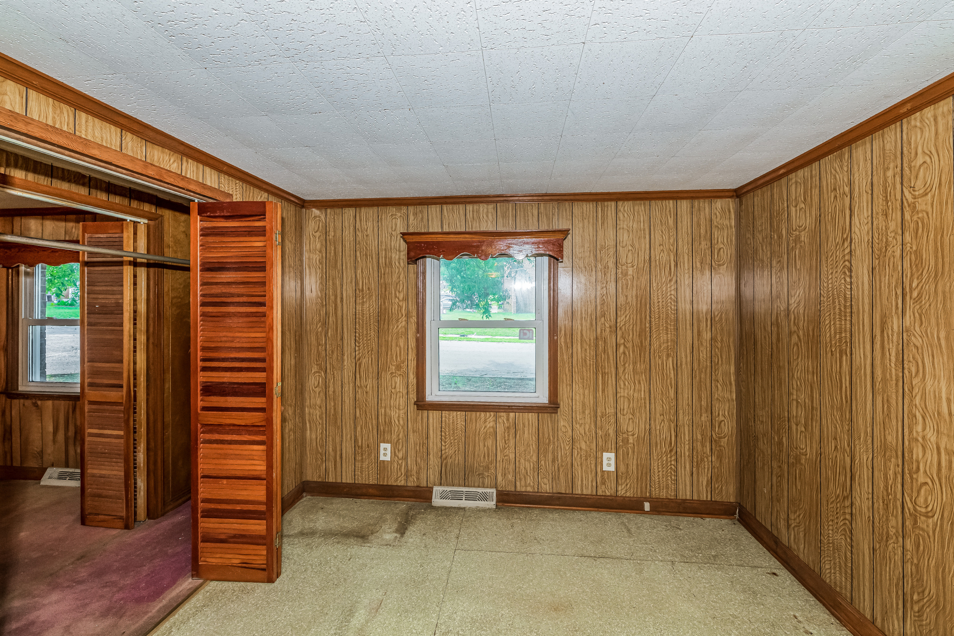 Photo 4 of 22 of 408 Walker St, Roxboro, NC