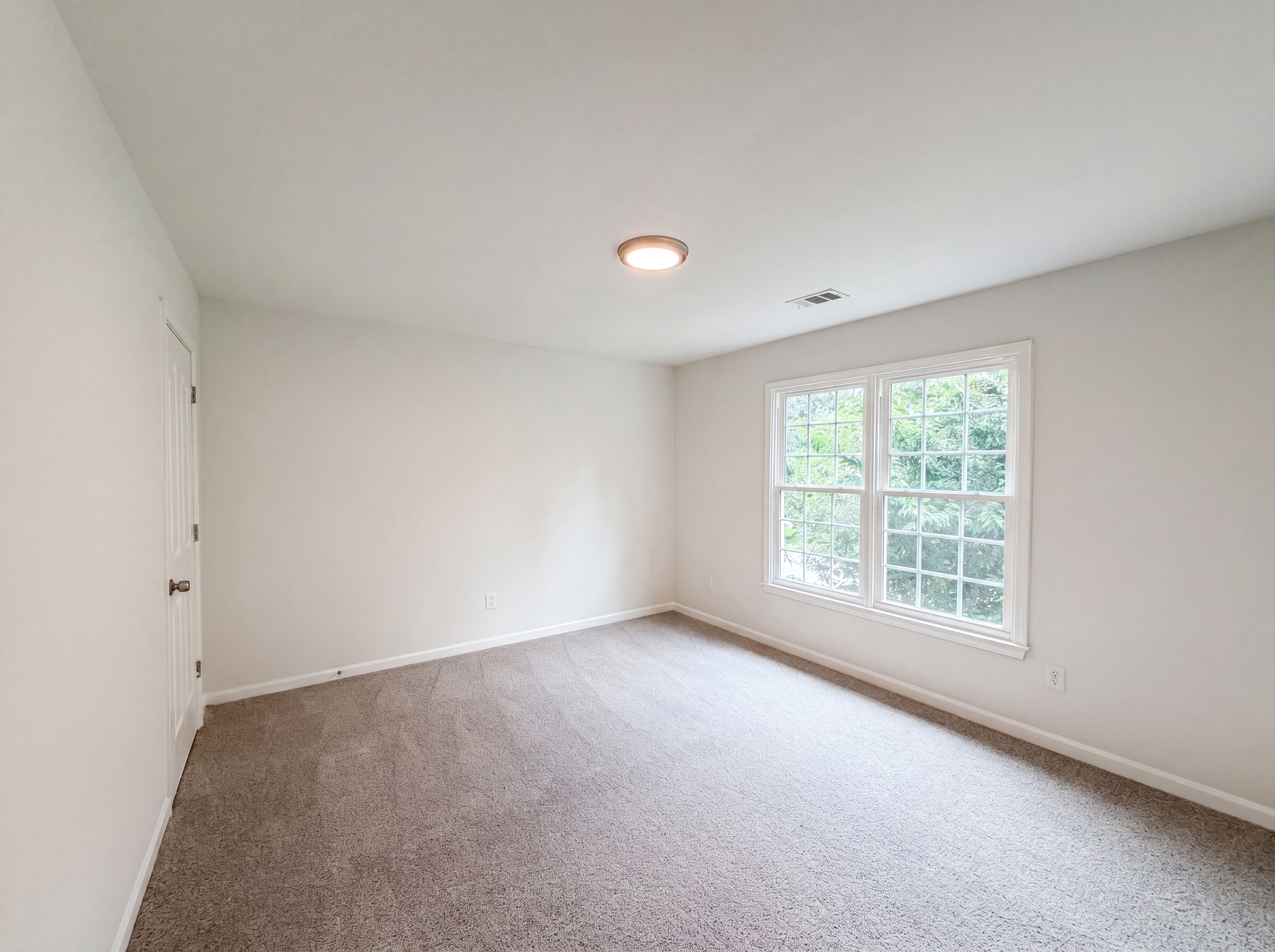 Photo 17 of 29 of 4141 Stillwater Pt, Ellenwood, GA