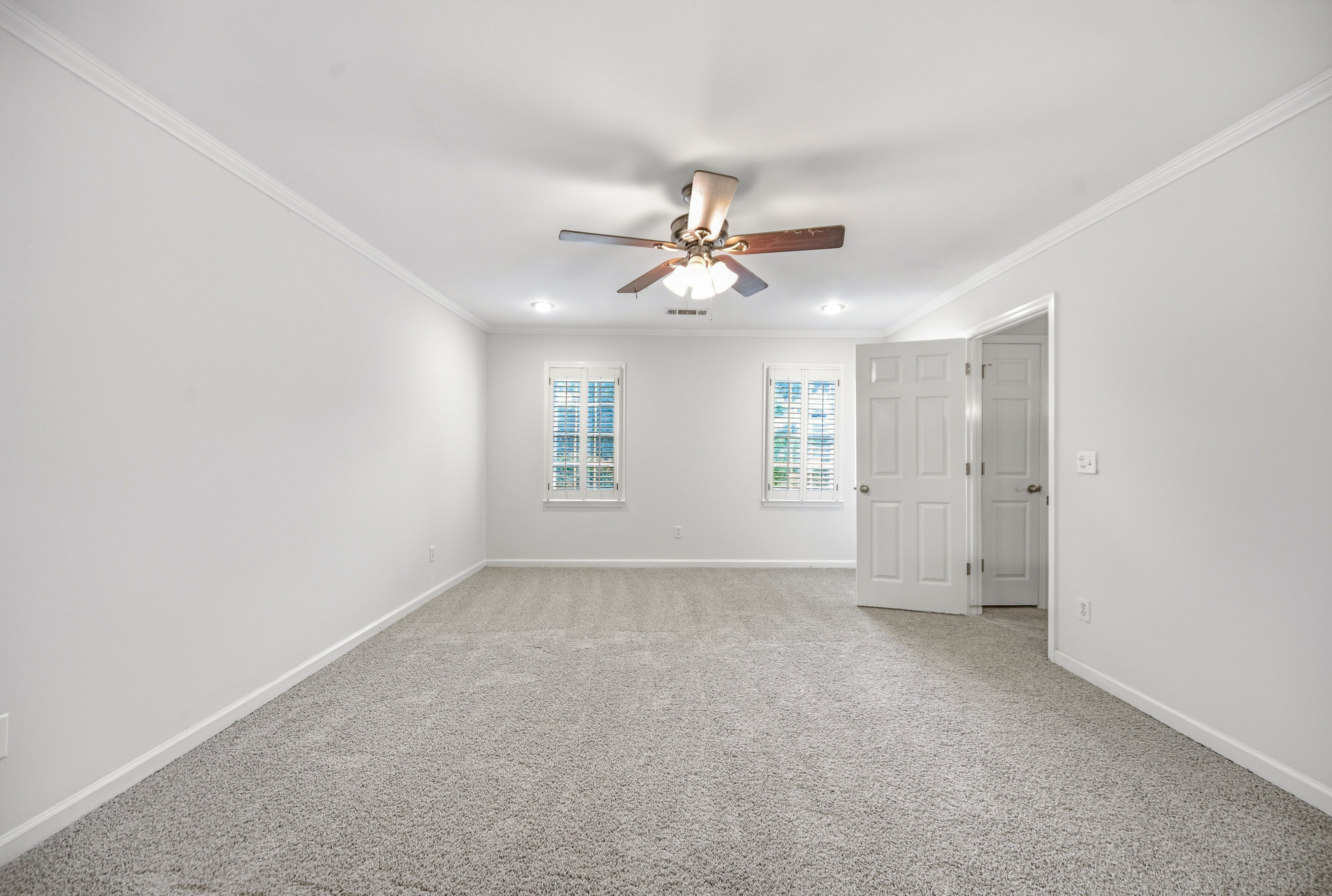 Photo 12 of 32 of 2690 Shadow Pine Dr, Roswell, GA