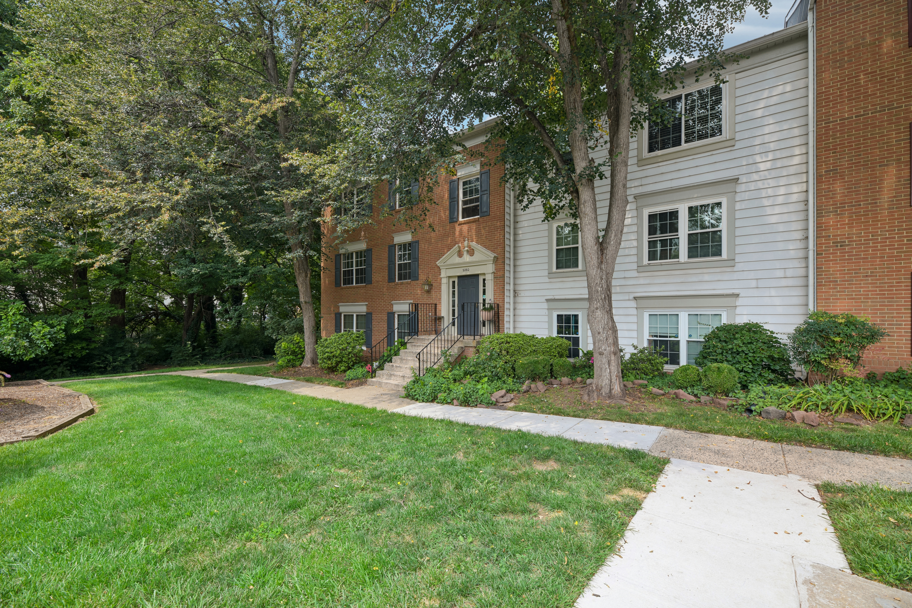 Photo 8 of 29 of 9260 Niki Pl, Manassas, VA