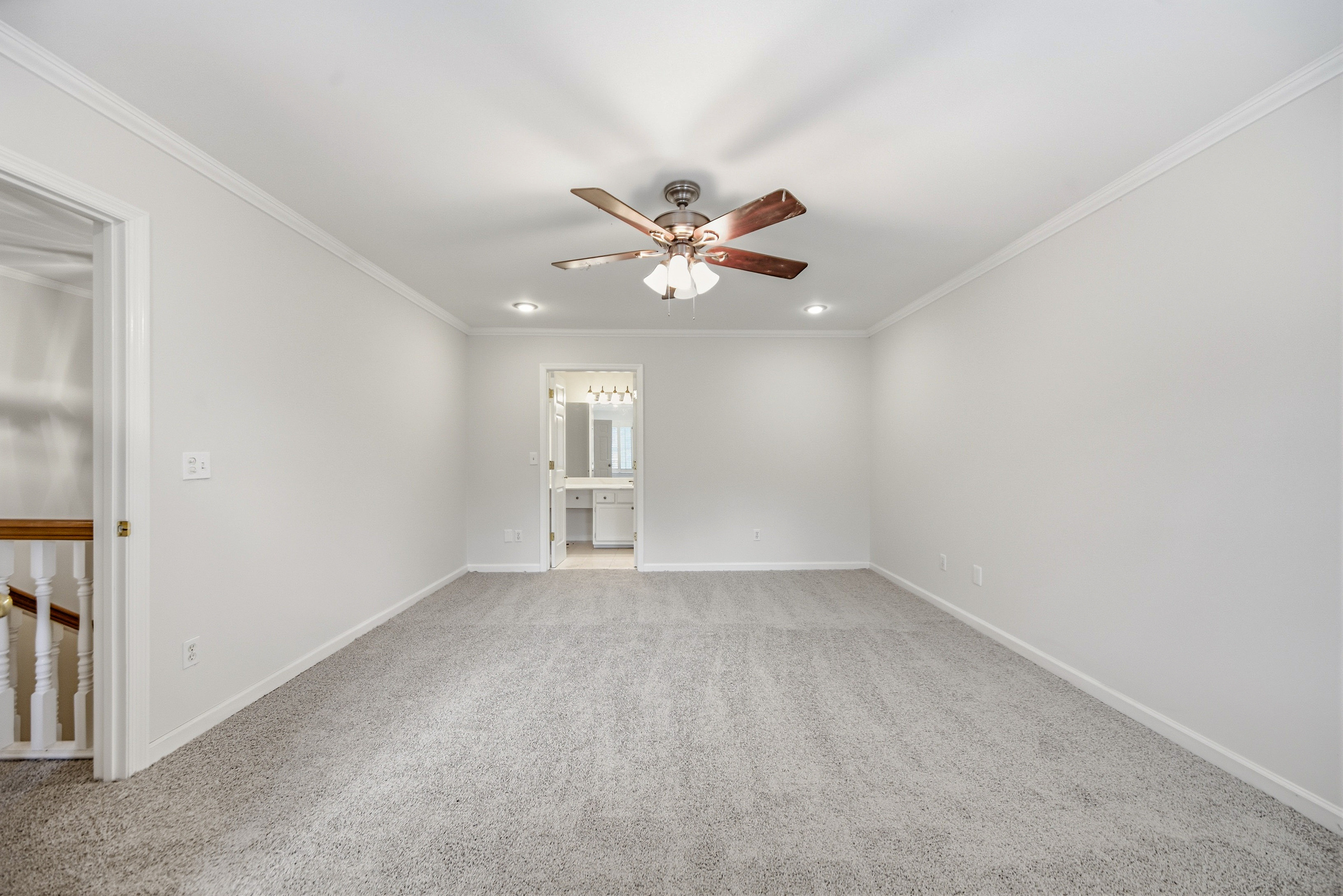 Photo 13 of 32 of 2690 Shadow Pine Dr, Roswell, GA