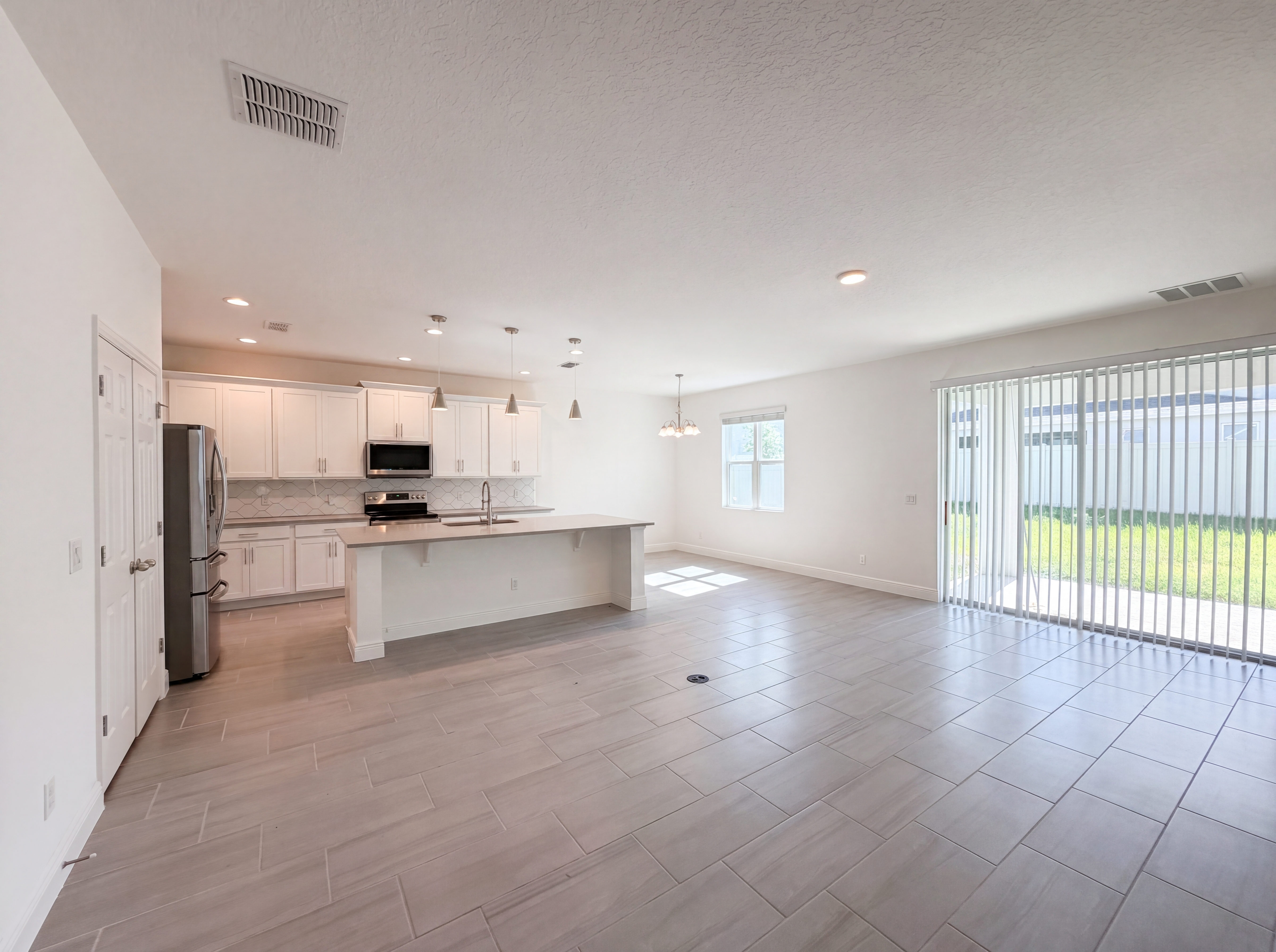 Photo 7 of 22 of 7725 Scicli Way, Clermont, FL
