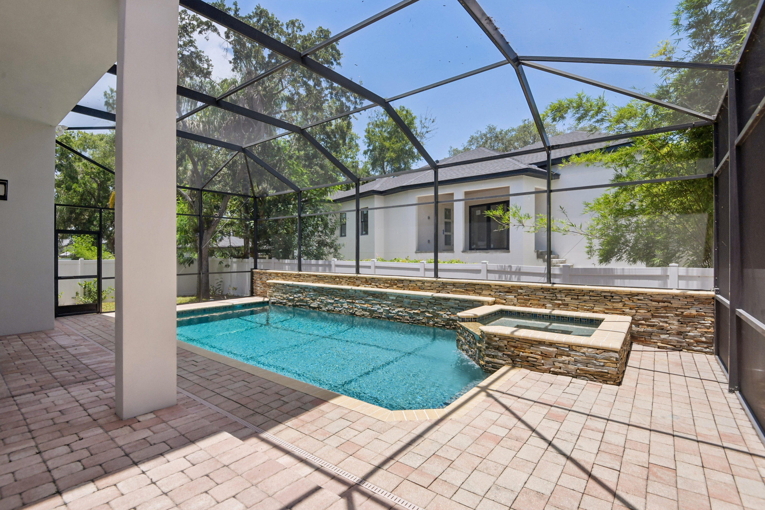 Photo 38 of 62 of 5105 W Neptune Way, Tampa, FL