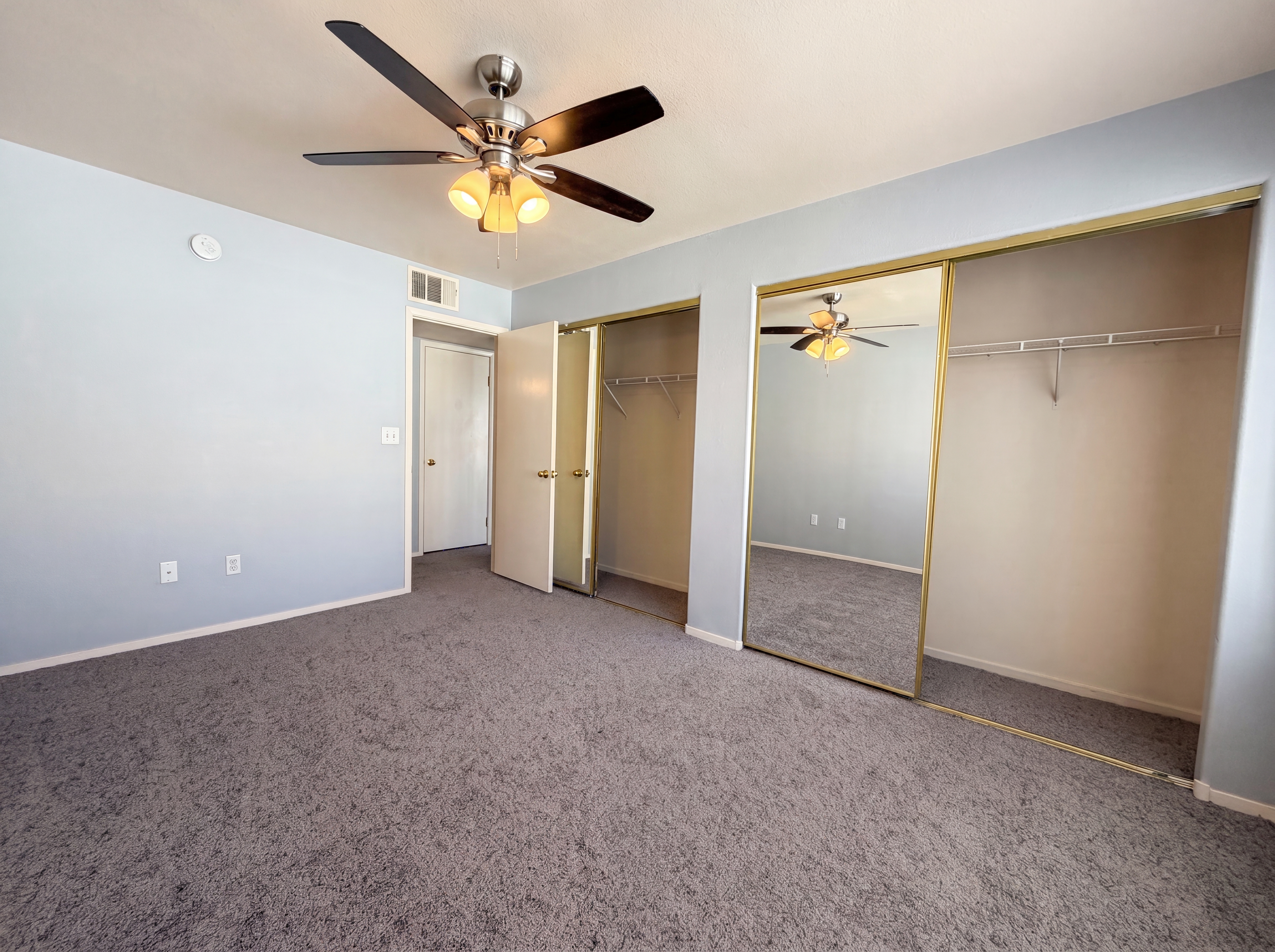 Photo 13 of 23 of 3087 Key Largo Dr, Las Vegas, NV