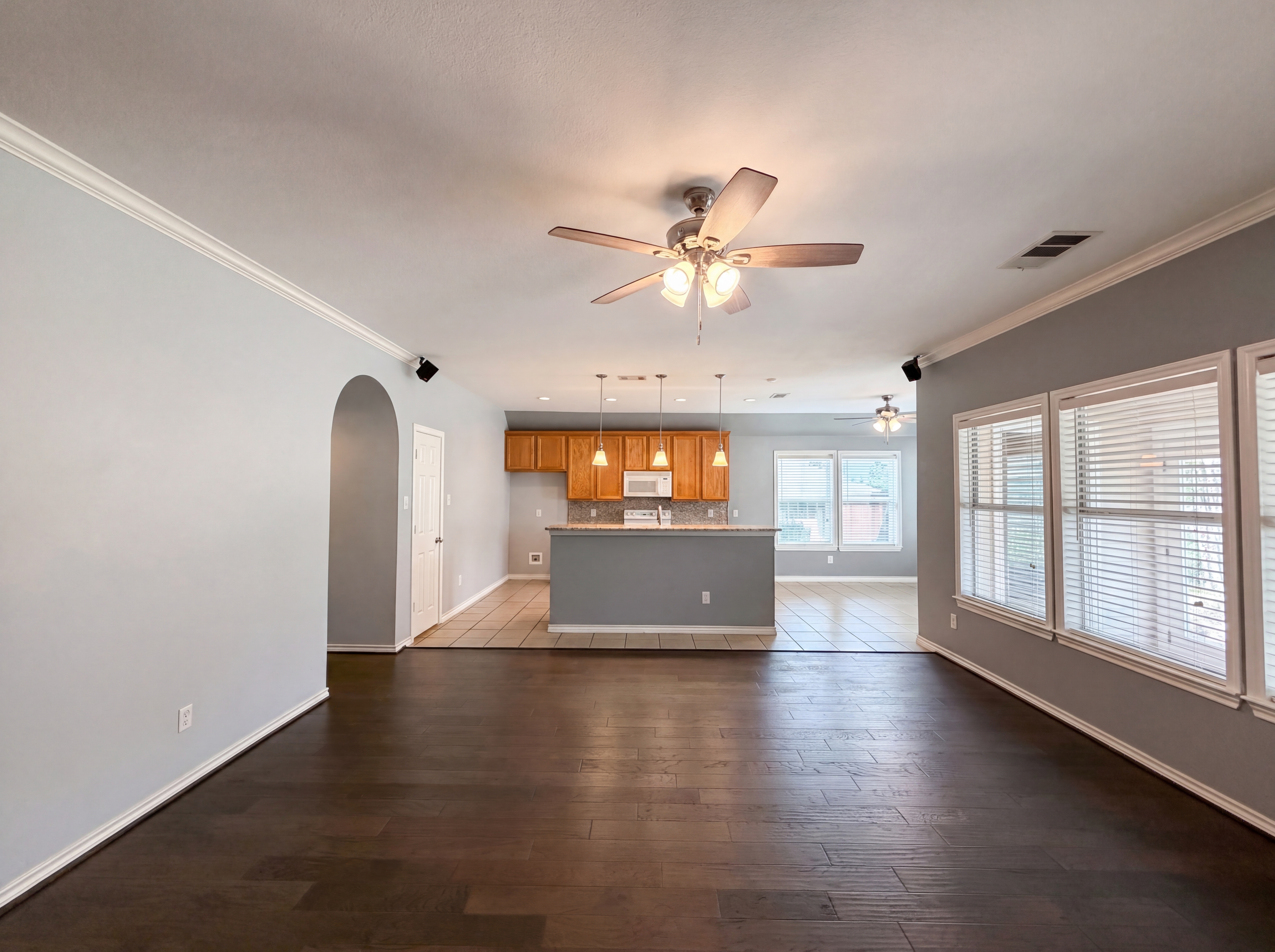Photo 8 of 20 of 2805 Hereford Rd, Denton, TX