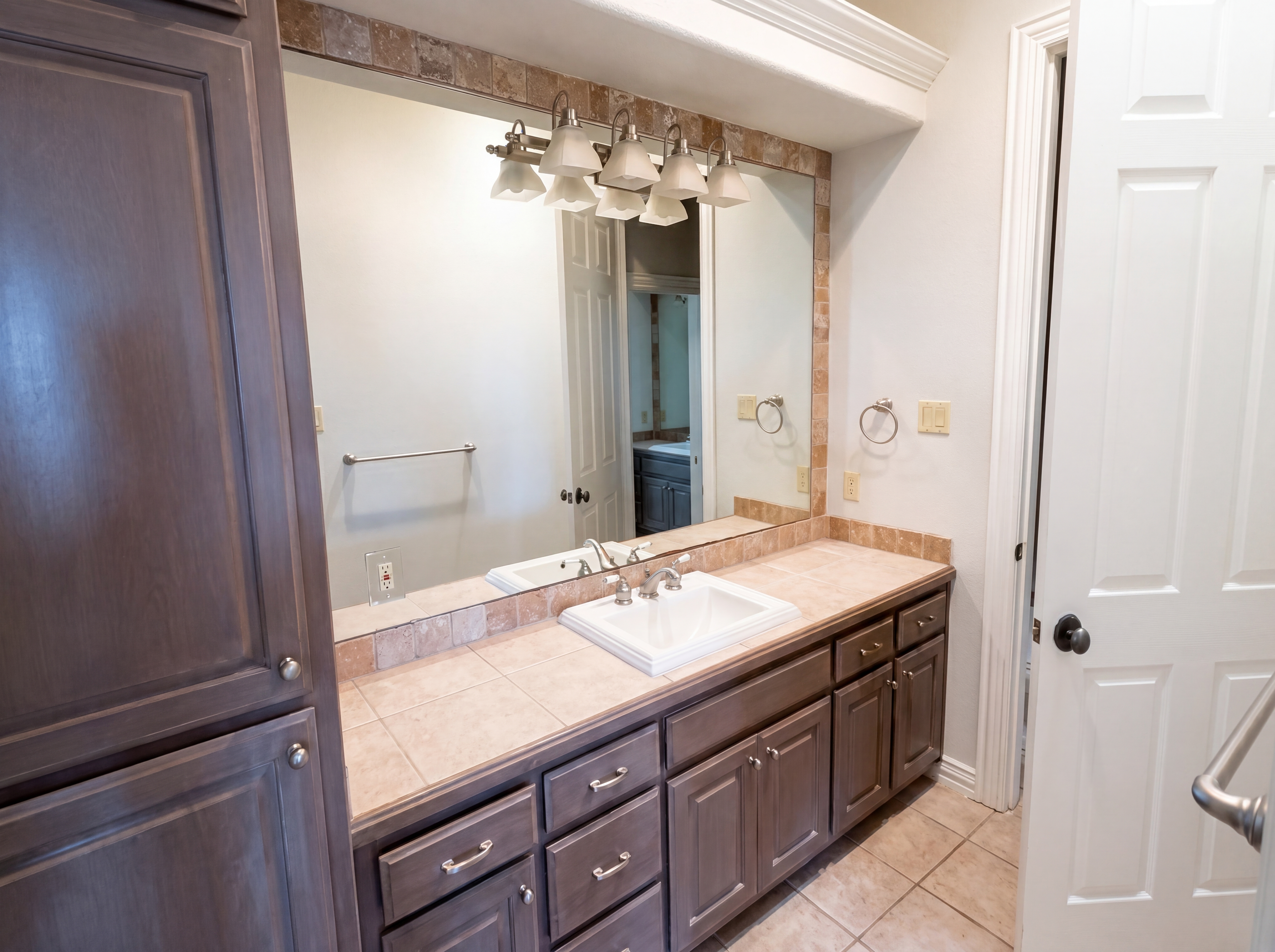 Photo 31 of 38 of 4201 Bluff View Dr, Granbury, TX
