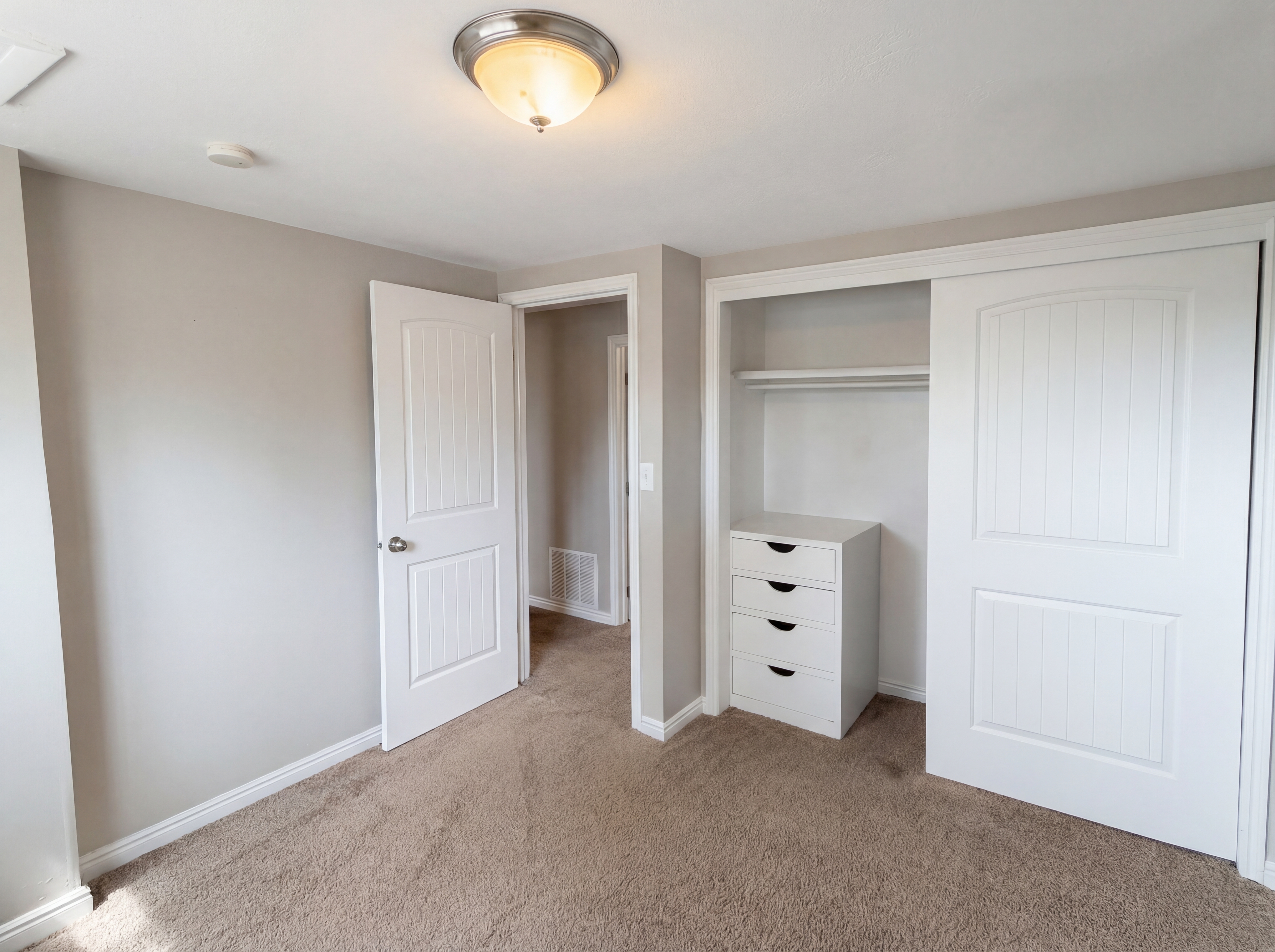 Photo 19 of 24 of 750 W Gentile St, Layton, UT
