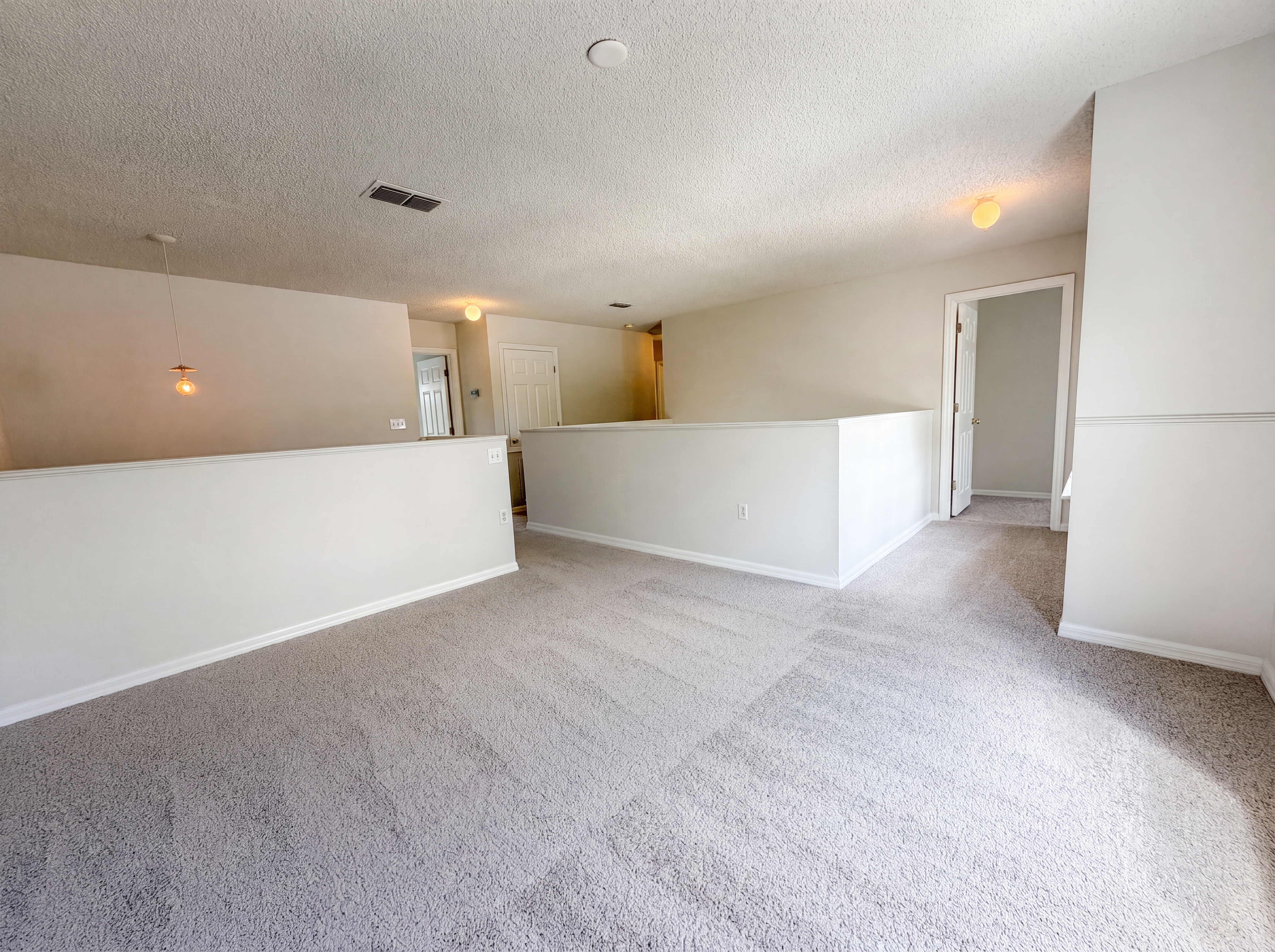 Photo 12 of 26 of 2158 Willesdon Dr W, Jacksonville, FL