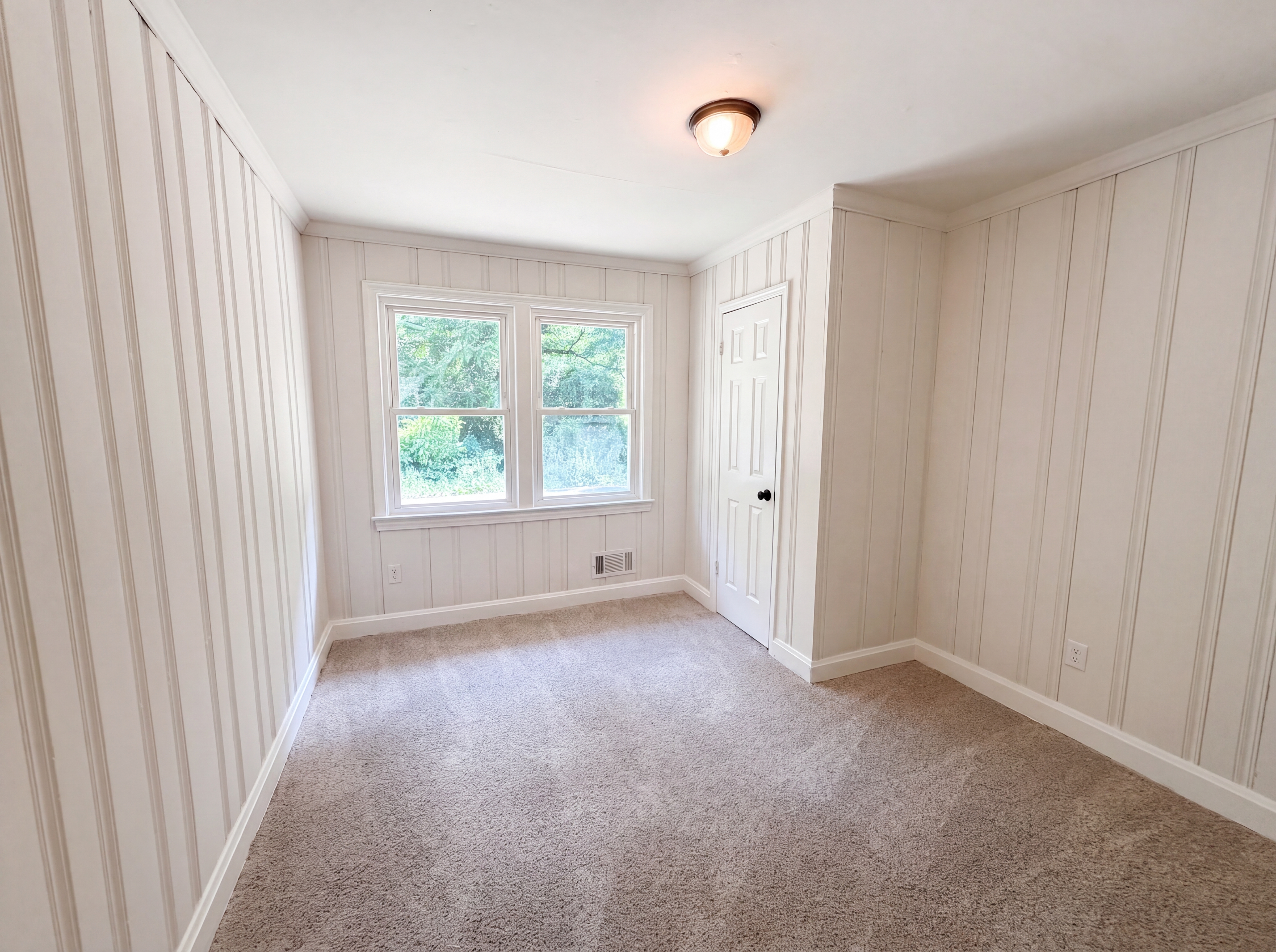Photo 9 of 16 of 314 Langston Dr, Greenville, SC