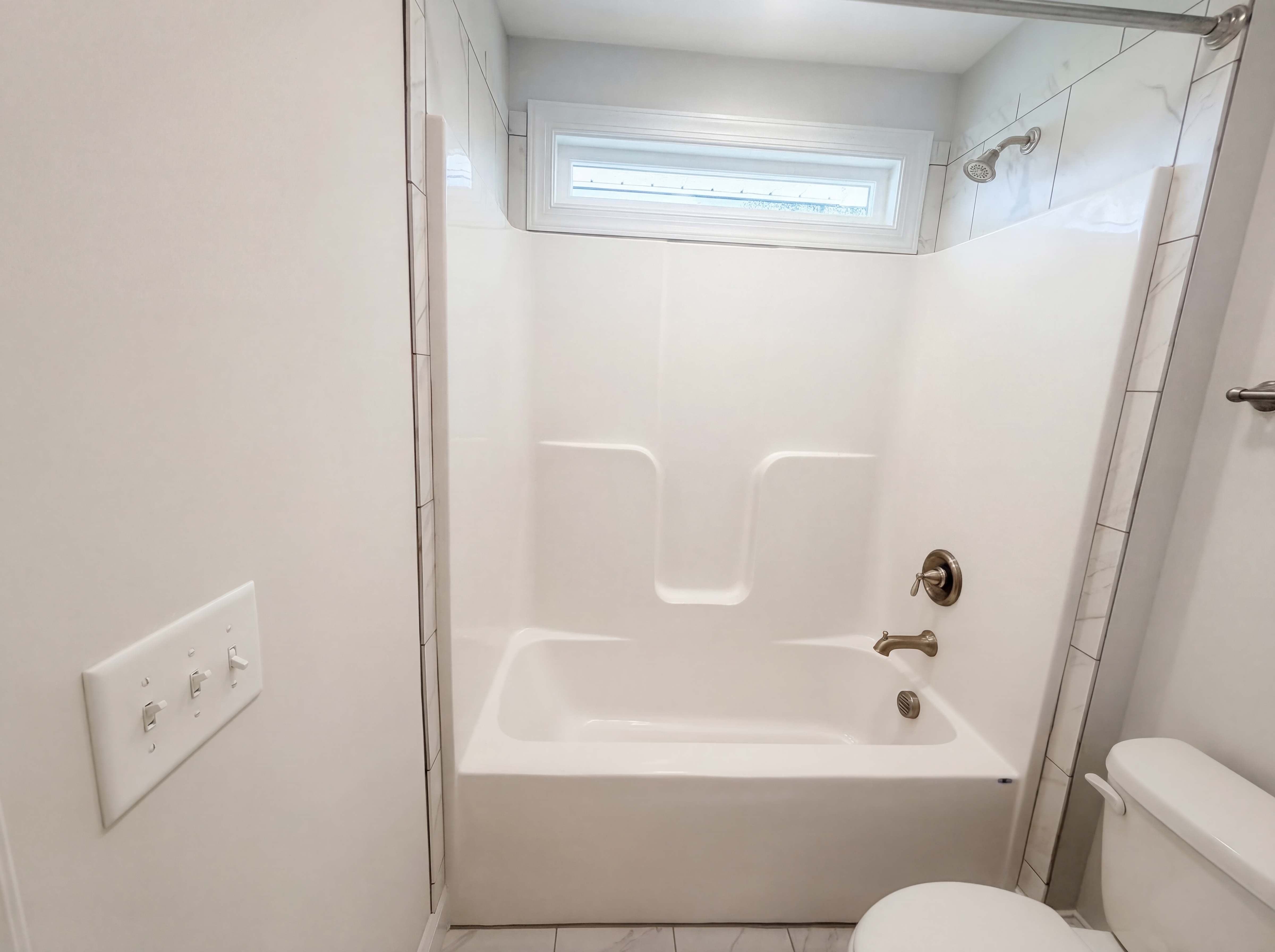 Photo 14 of 21 of 333 Oakhaven Dr, Holly Springs, NC