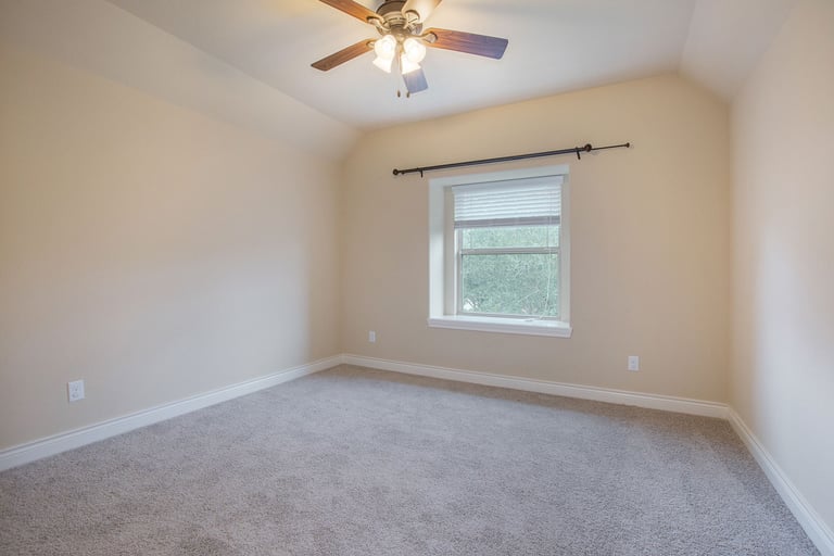Photo 14 of 17 - 10906 Lombardia Ct, Richmond, TX 77406