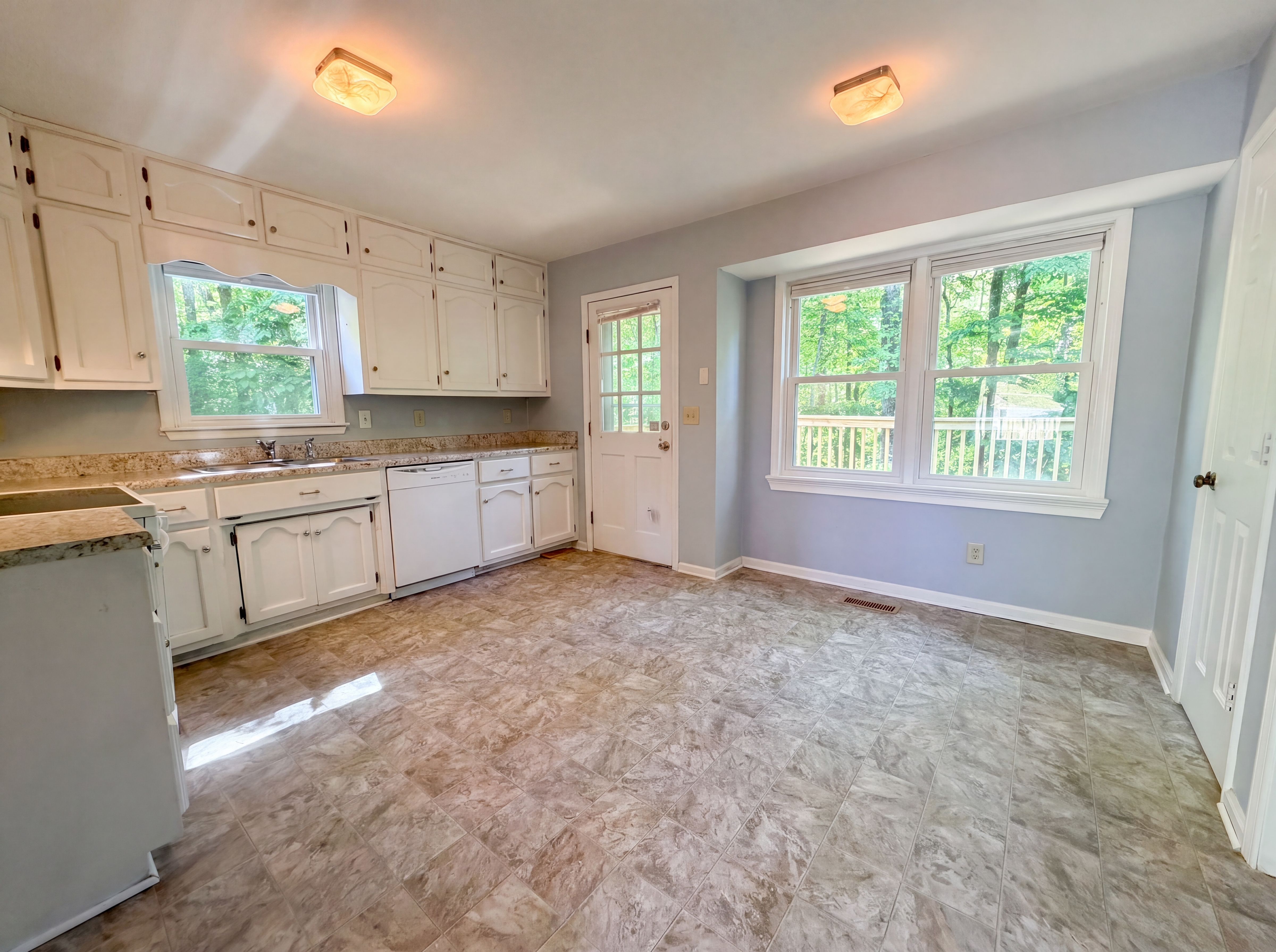 Photo 6 of 18 of 1500 Shady Oak Cir, Birmingham, AL