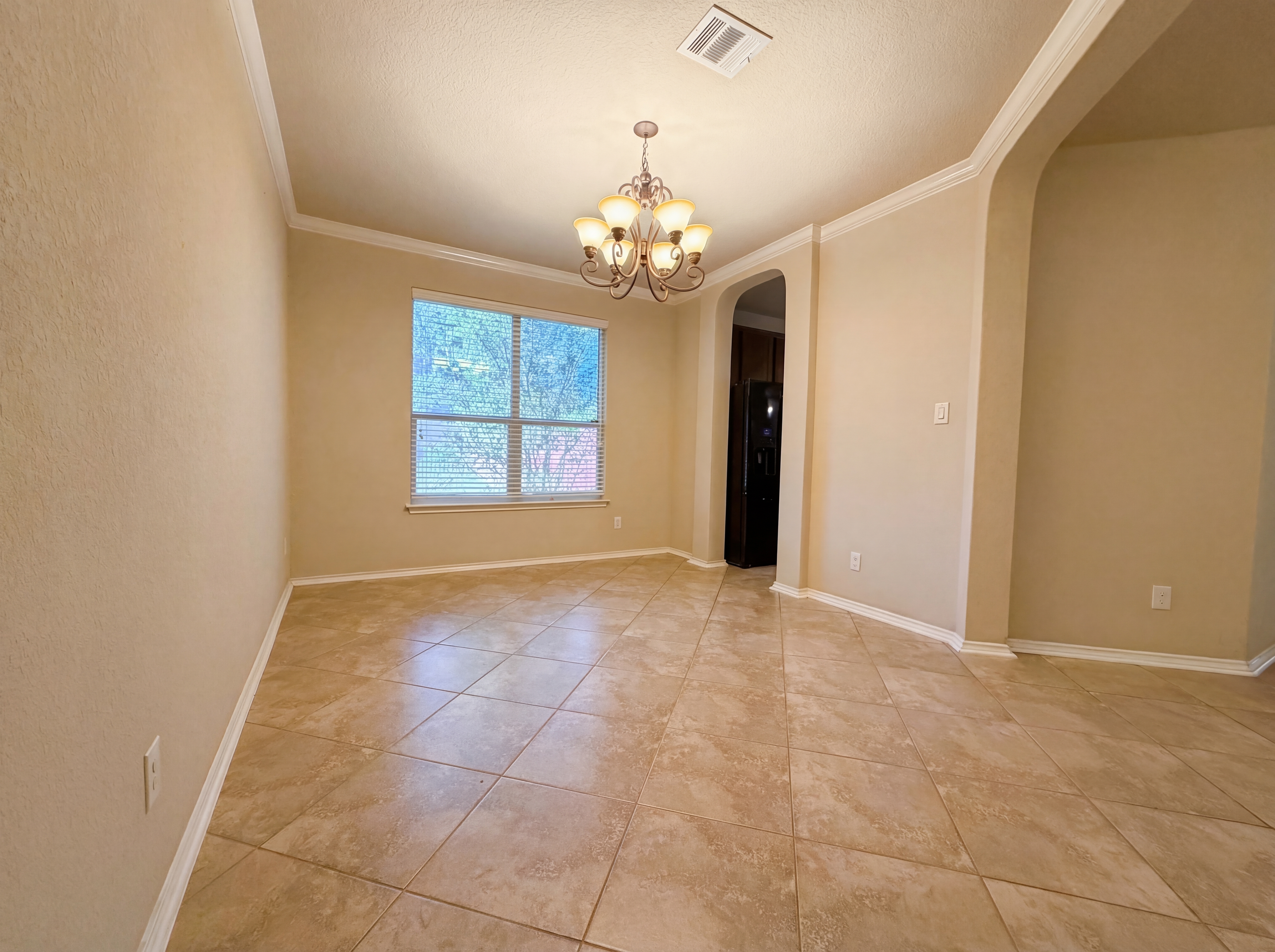 Photo 13 of 22 of 6941 Laura Hts, Schertz, TX