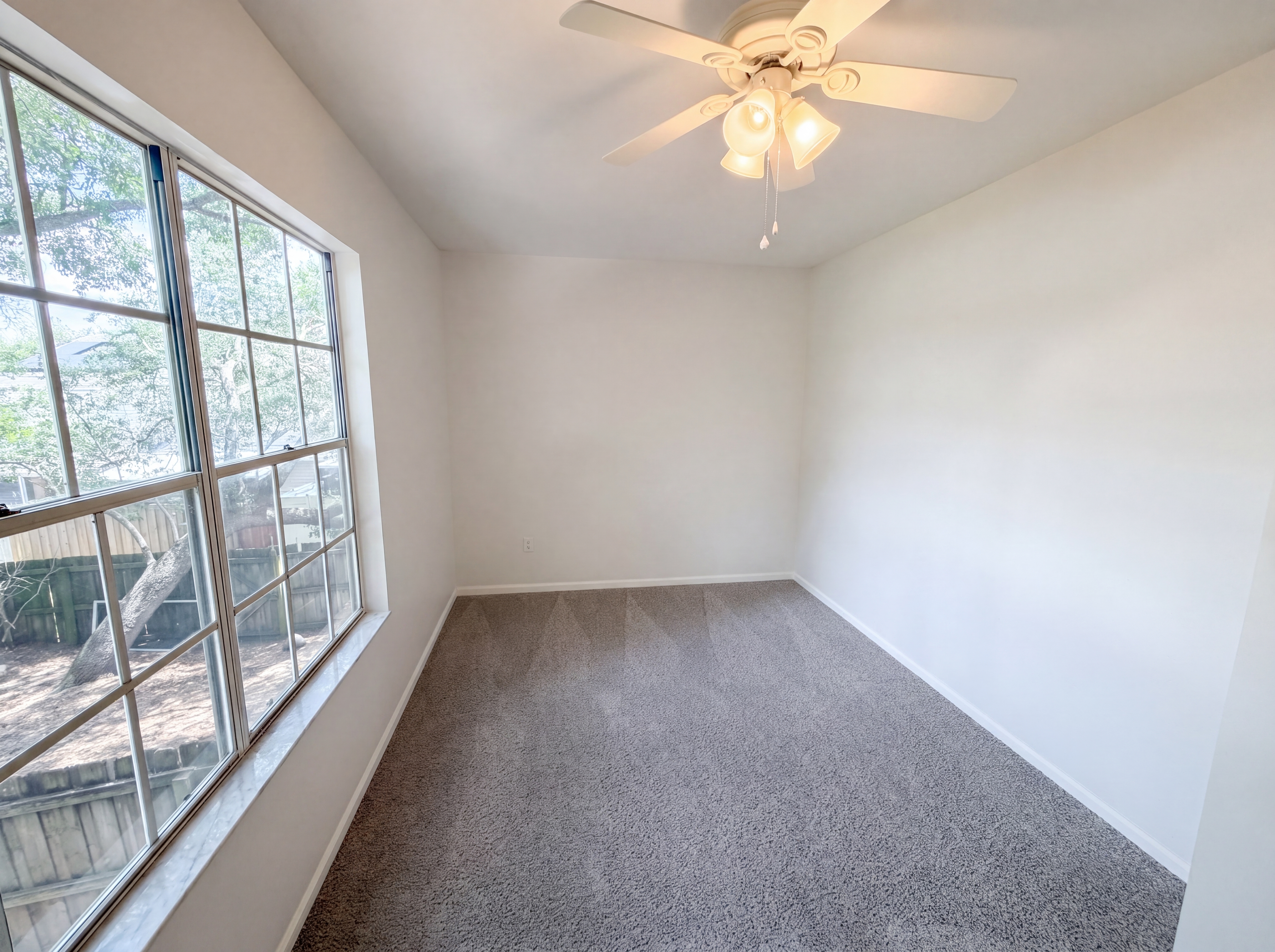 Photo 13 of 26 of 510 Green Spring Cir, Winter Springs, FL