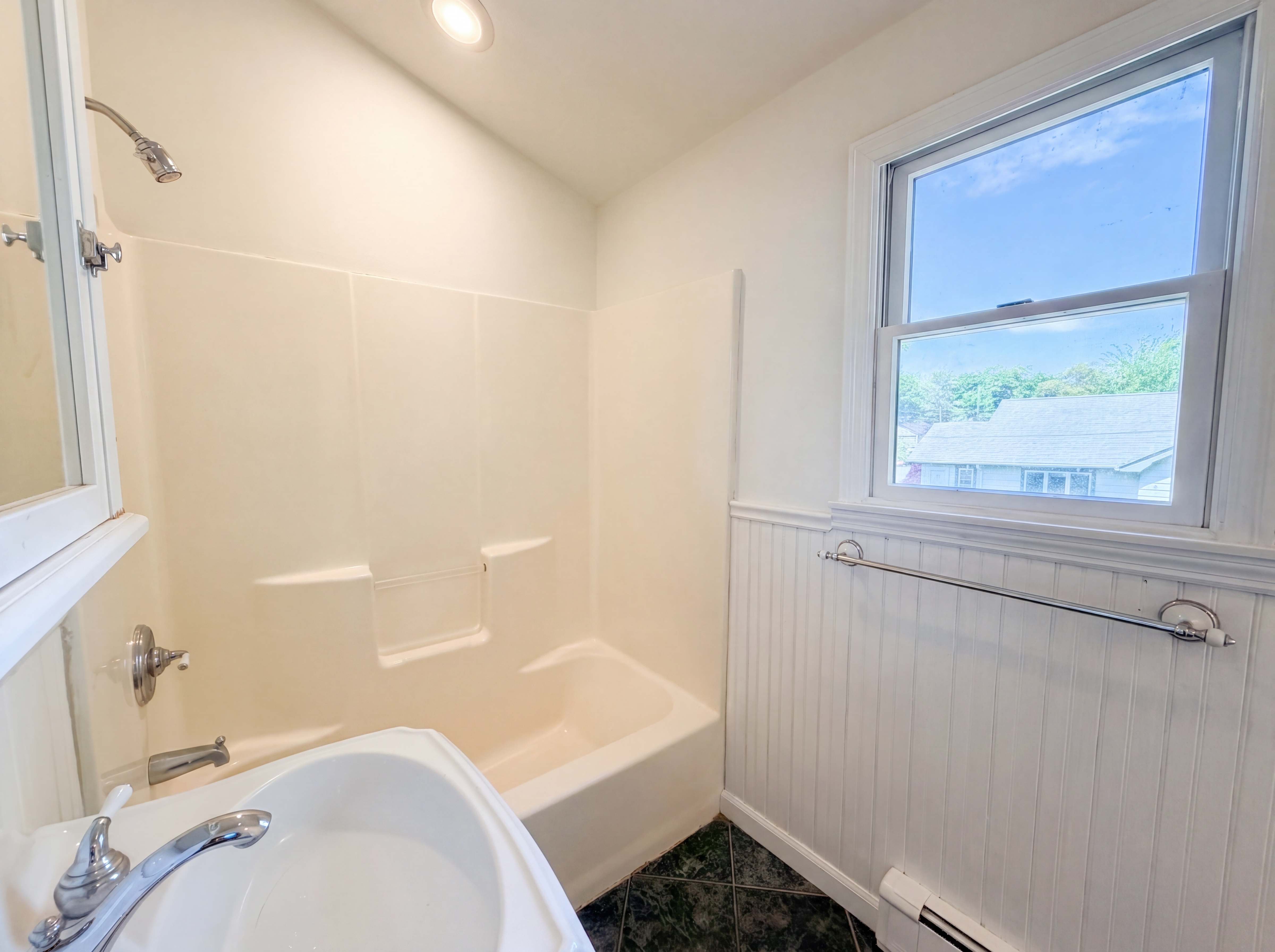 Photo 18 of 26 of 43 Highland Ave, Patchogue, NY