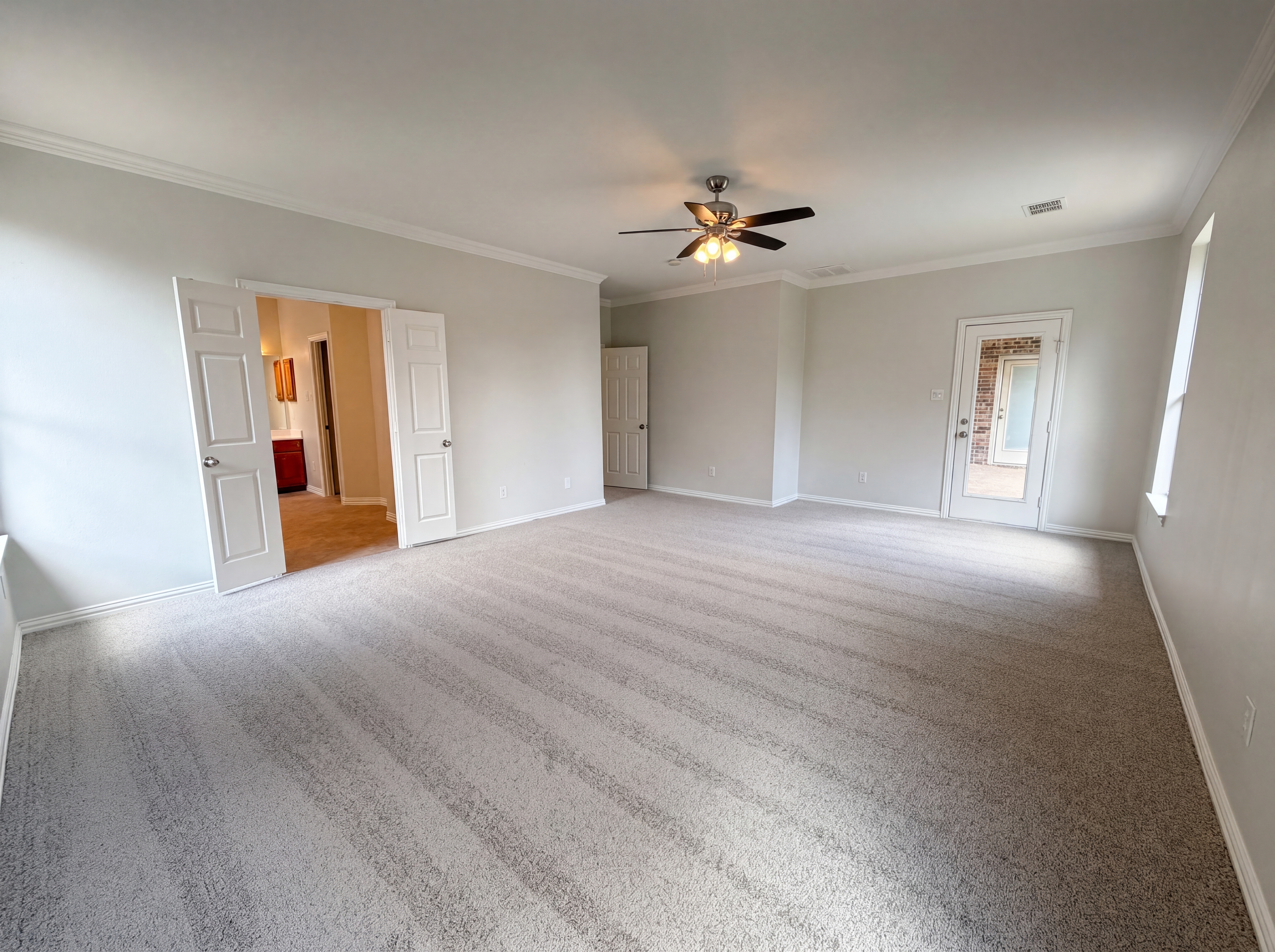 Photo 4 of 34 of 2211 Dana Dr, Flower Mound, TX