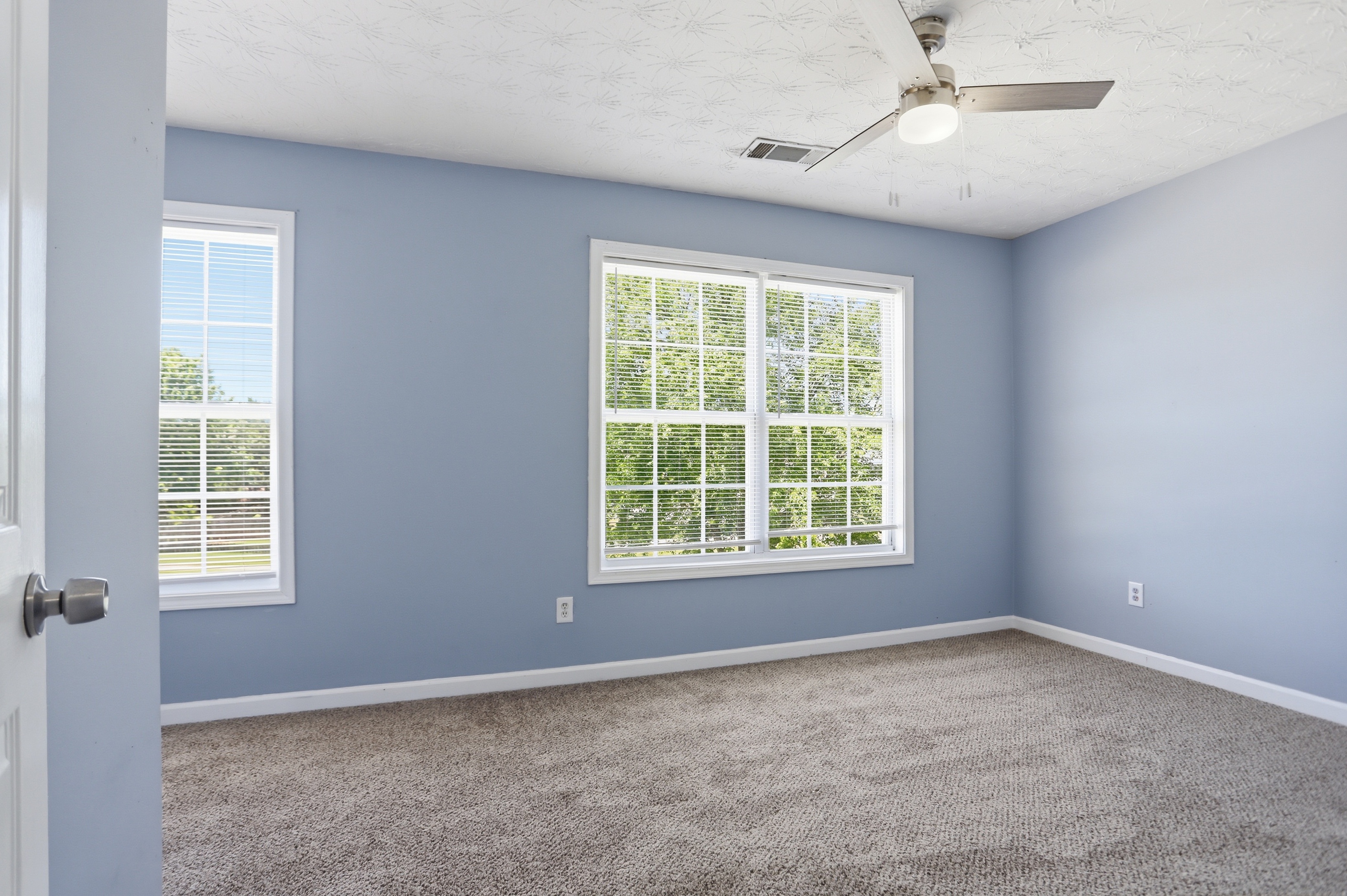 Photo 18 of 36 of 1241 Pine Acre Dr, Sugar Hill, GA