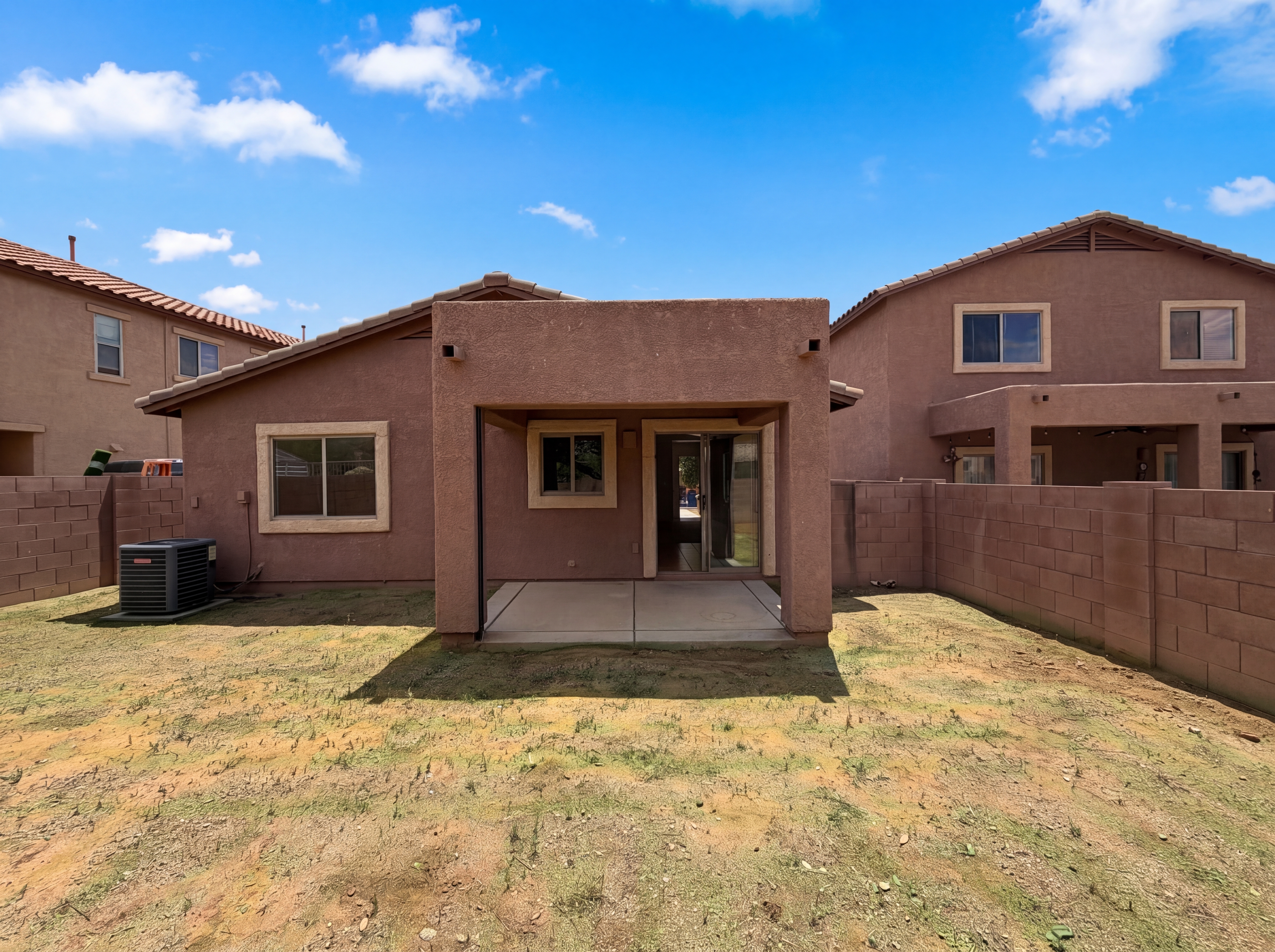 Photo 5 of 19 of 1067 E Lyle Canyon Dr, Sahuarita, AZ