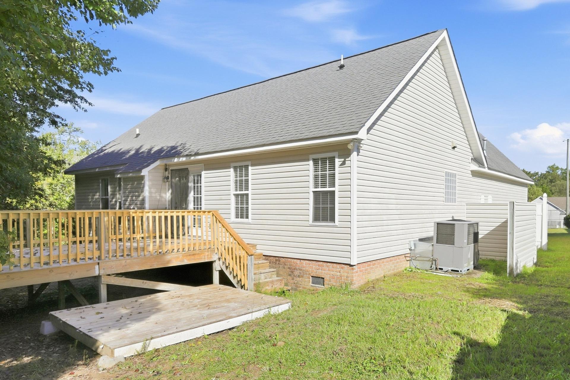 Photo 5 of 20 of 503 Plateau Dr, Greenville, NC