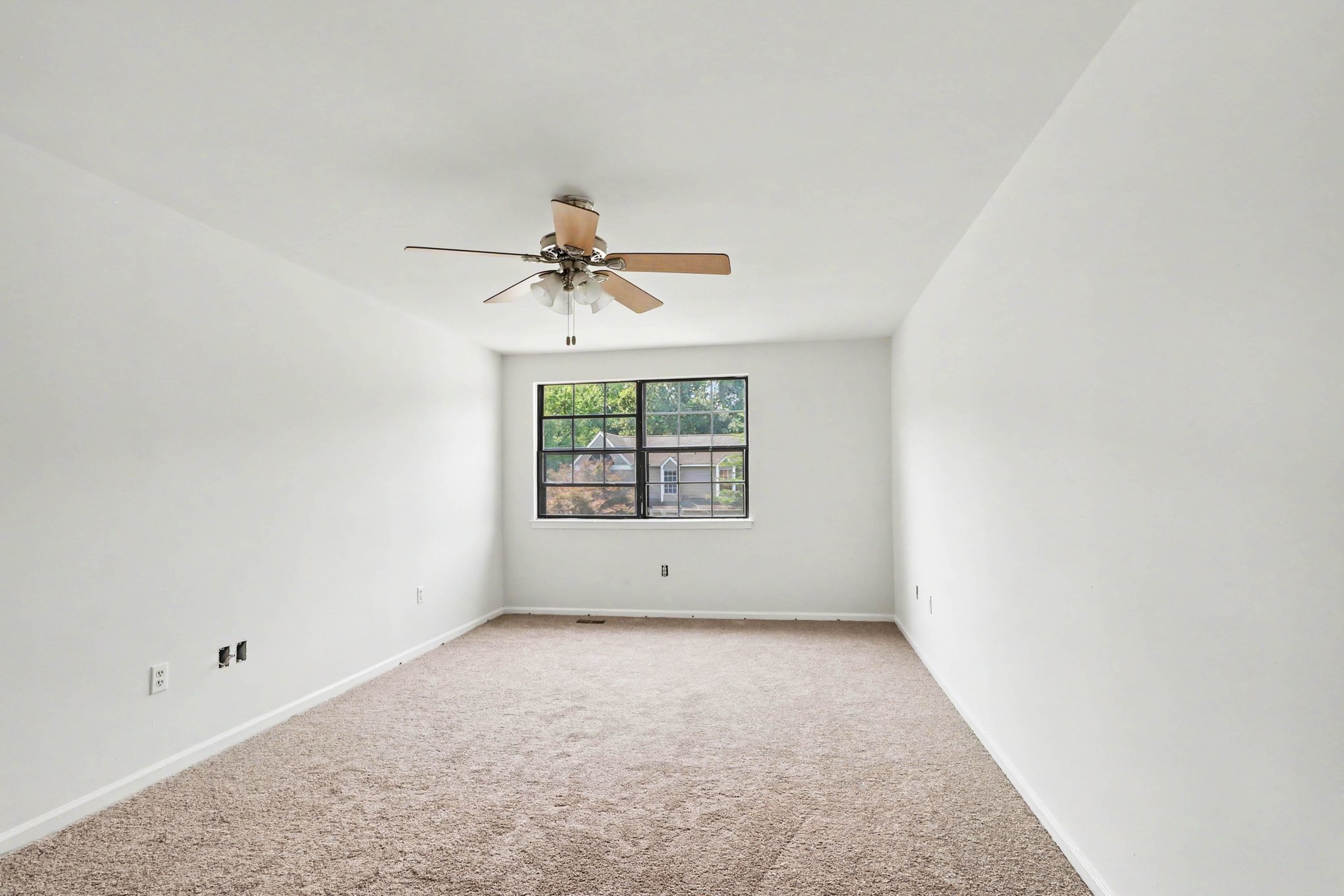 Photo 23 of 54 of 737 Fox Chase Cir, Bear, DE
