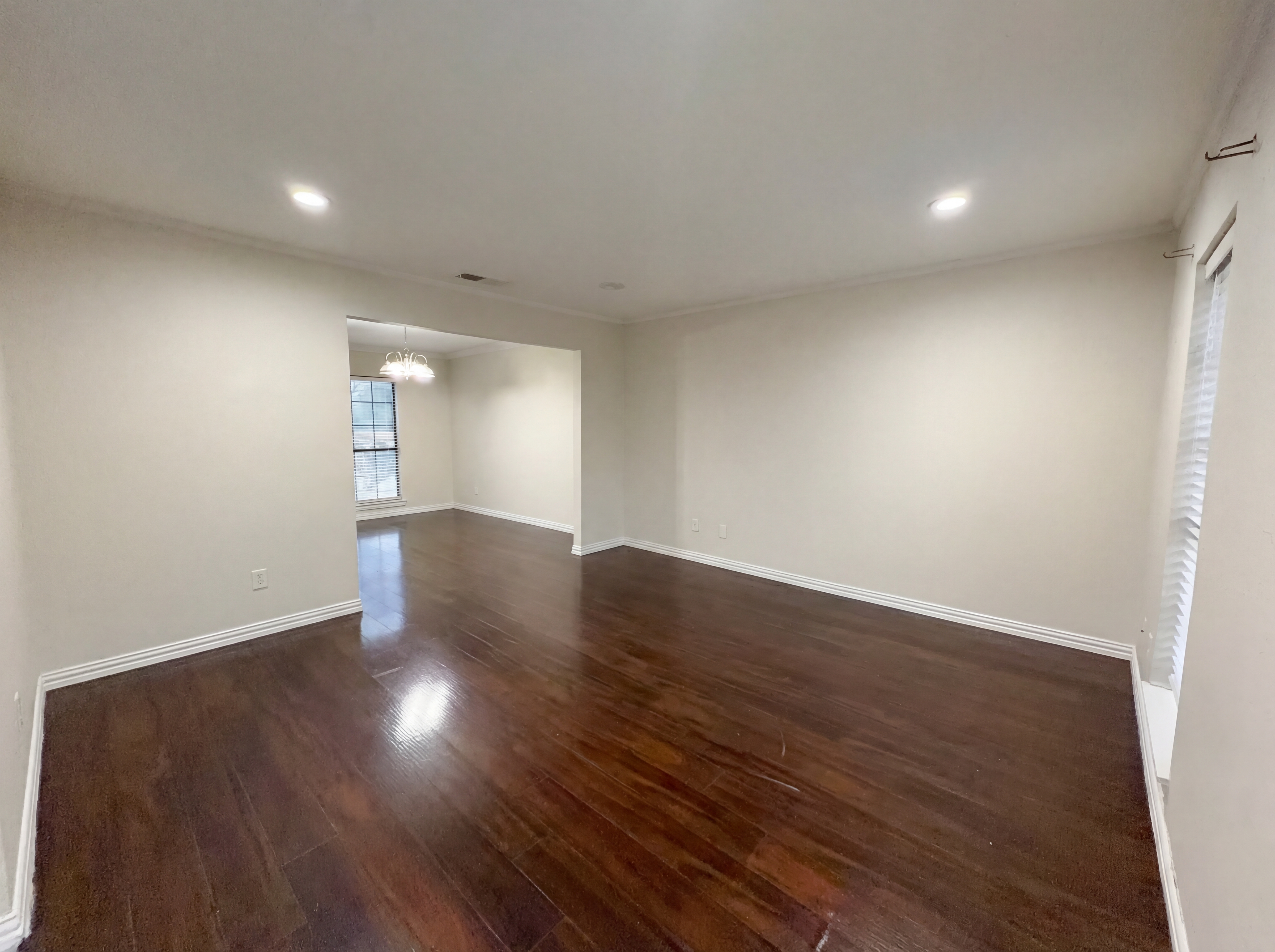 Photo 7 of 31 of 1951 Pin Oak Dr, Flower Mound, TX