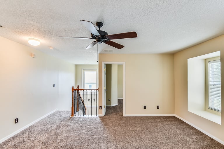 Photo 11 of 27 - 1519 Pier St, Clermont, FL 34711