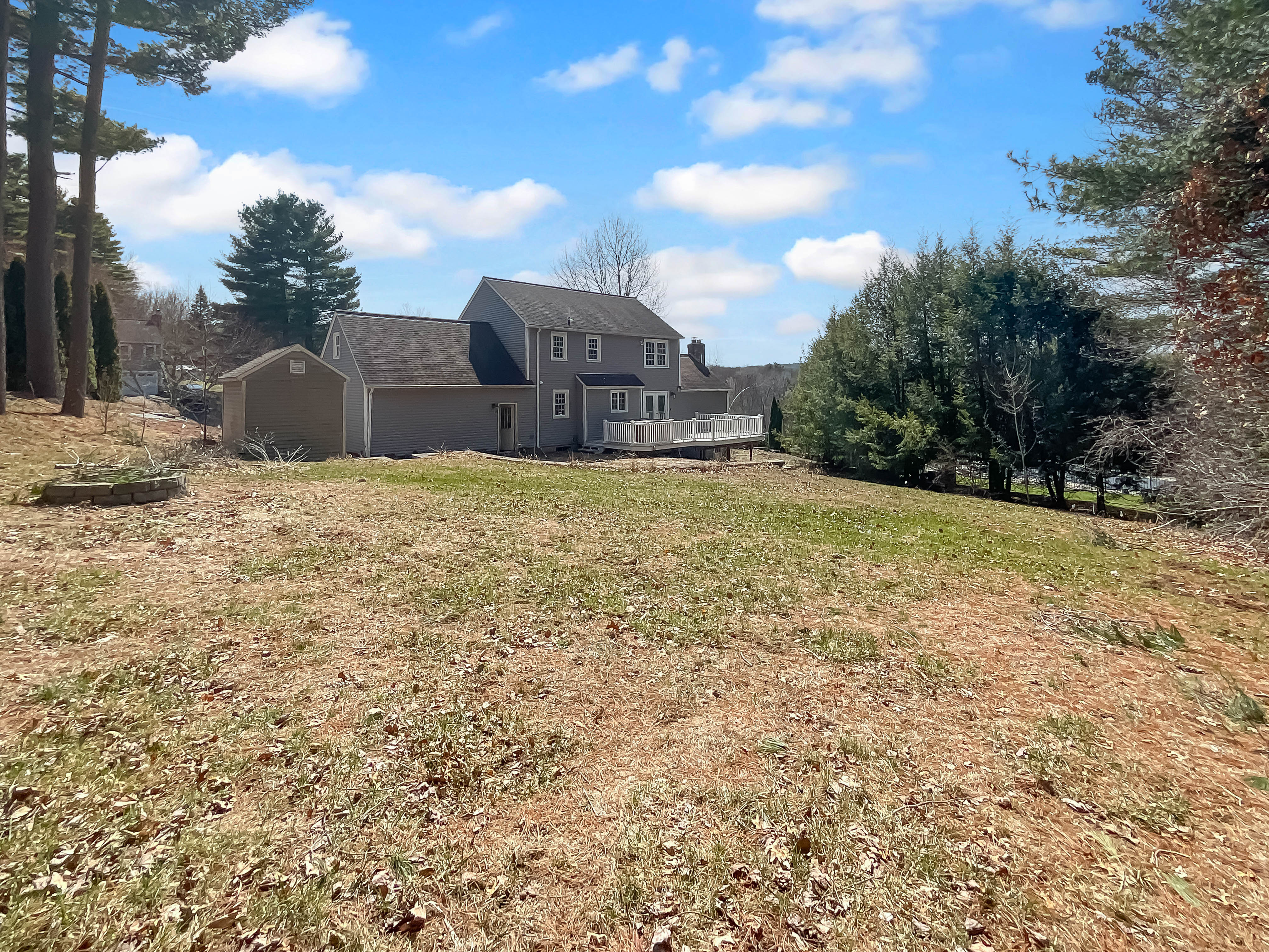 Photo 31 of 36 of 5 Tracy Ann Dr, North Grafton, MA
