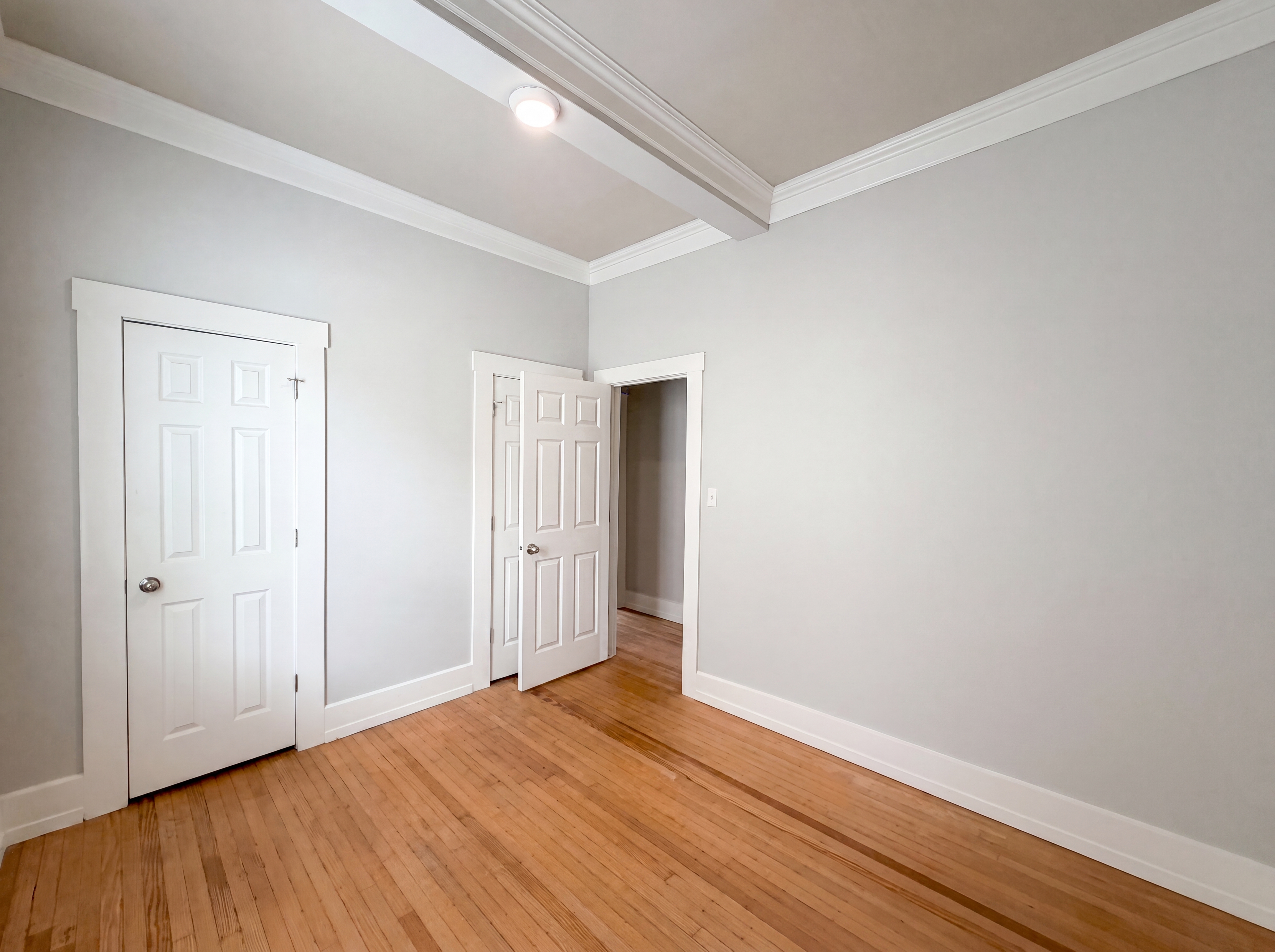 Photo 15 of 25 of 1510 E Raymond St, Indianapolis, IN