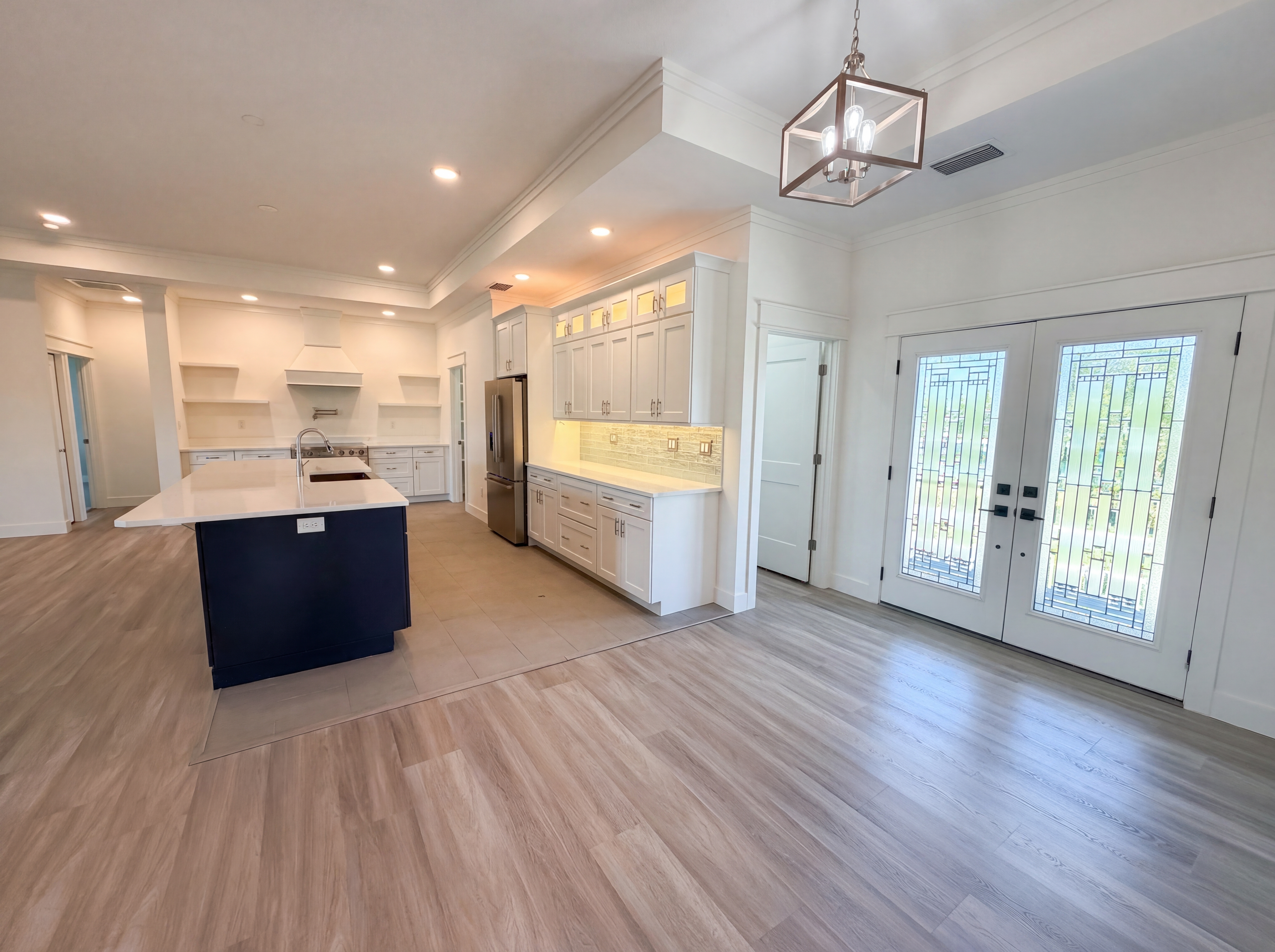Photo 2 of 60 of 83 Palm Blvd, Dunedin, FL