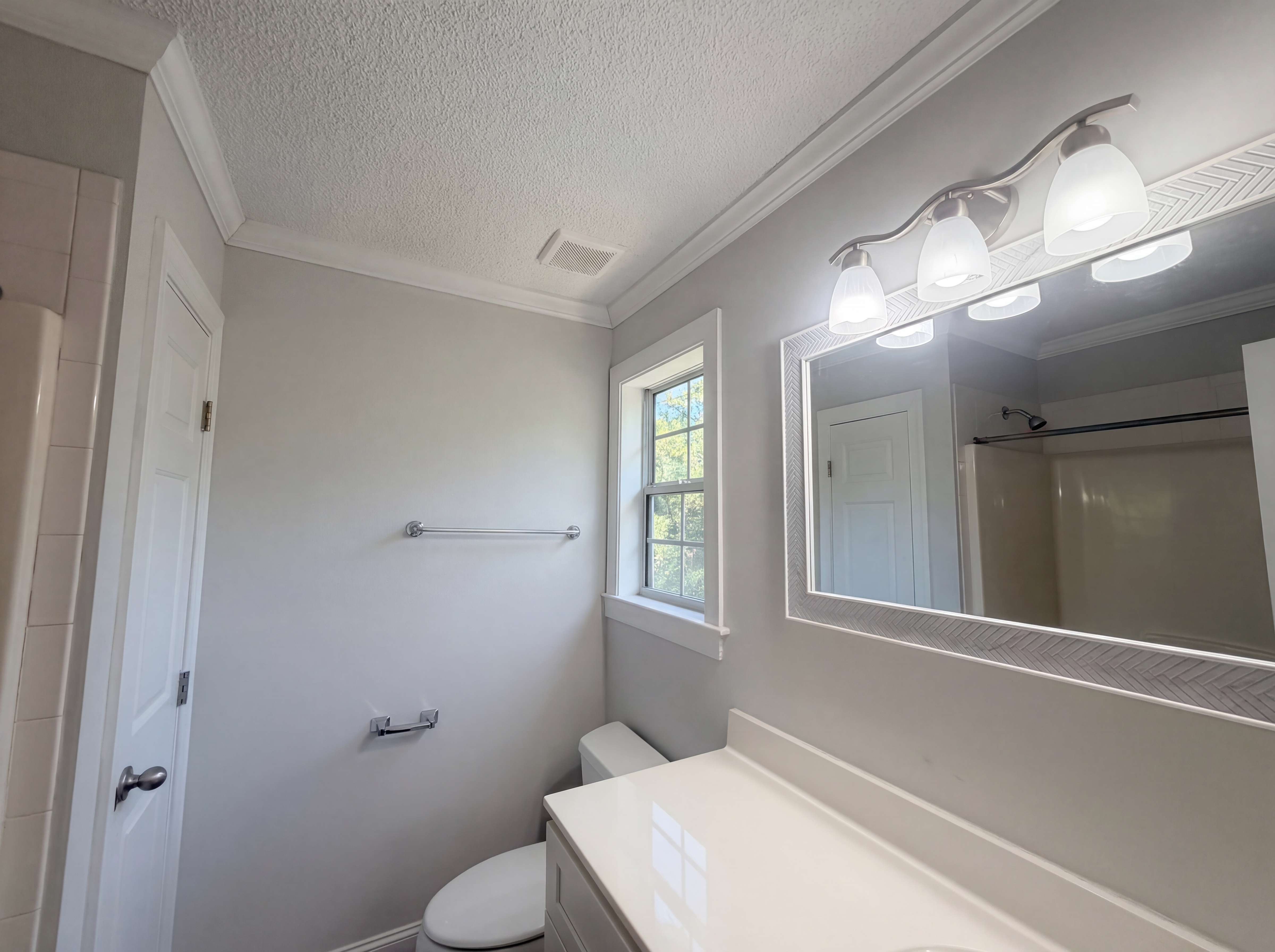 Photo 11 of 16 of 4321 Pine Springs Ct, Raleigh, NC