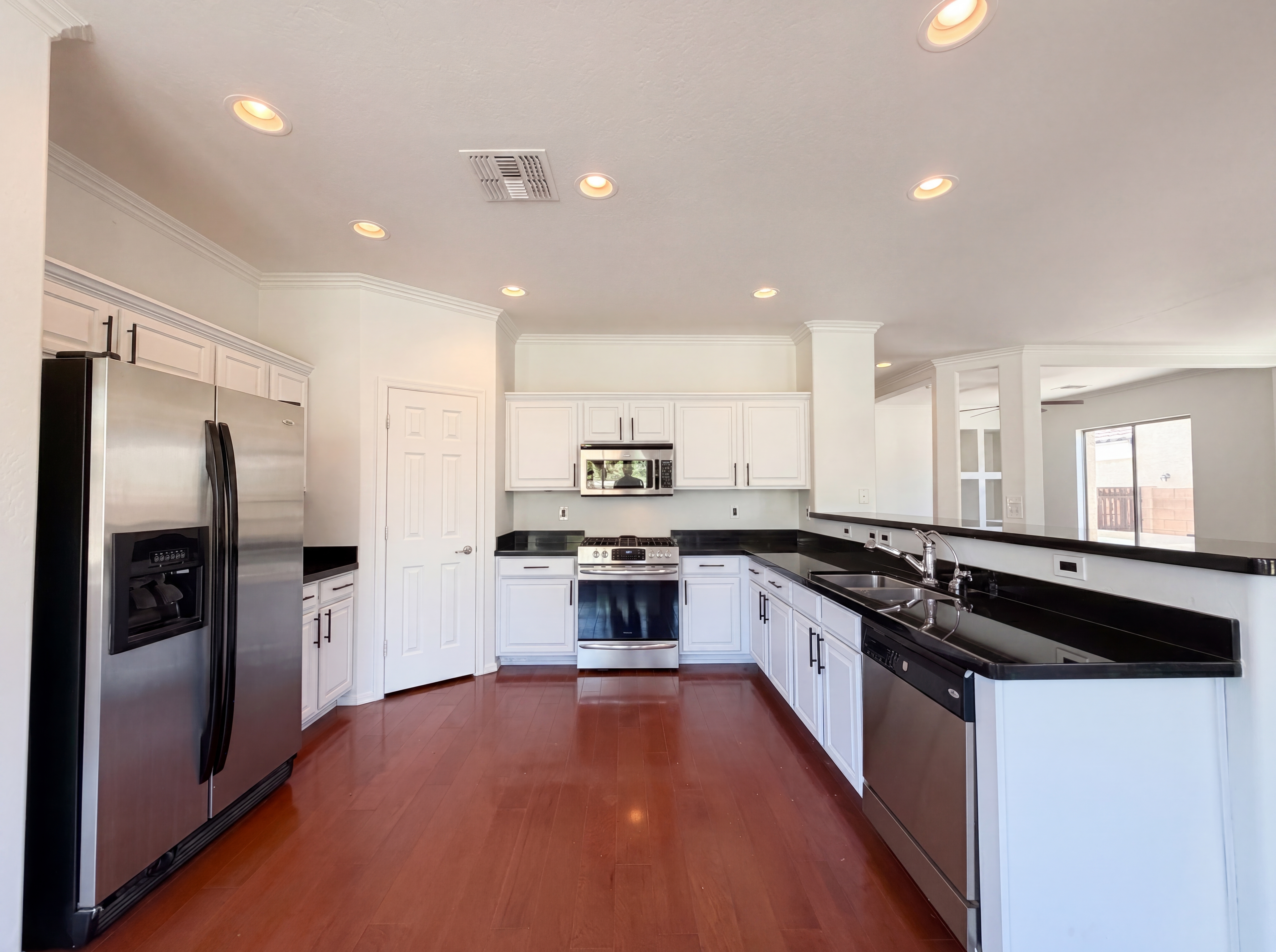 Photo 2 of 30 of 3684 S Danielson Way, Chandler, AZ