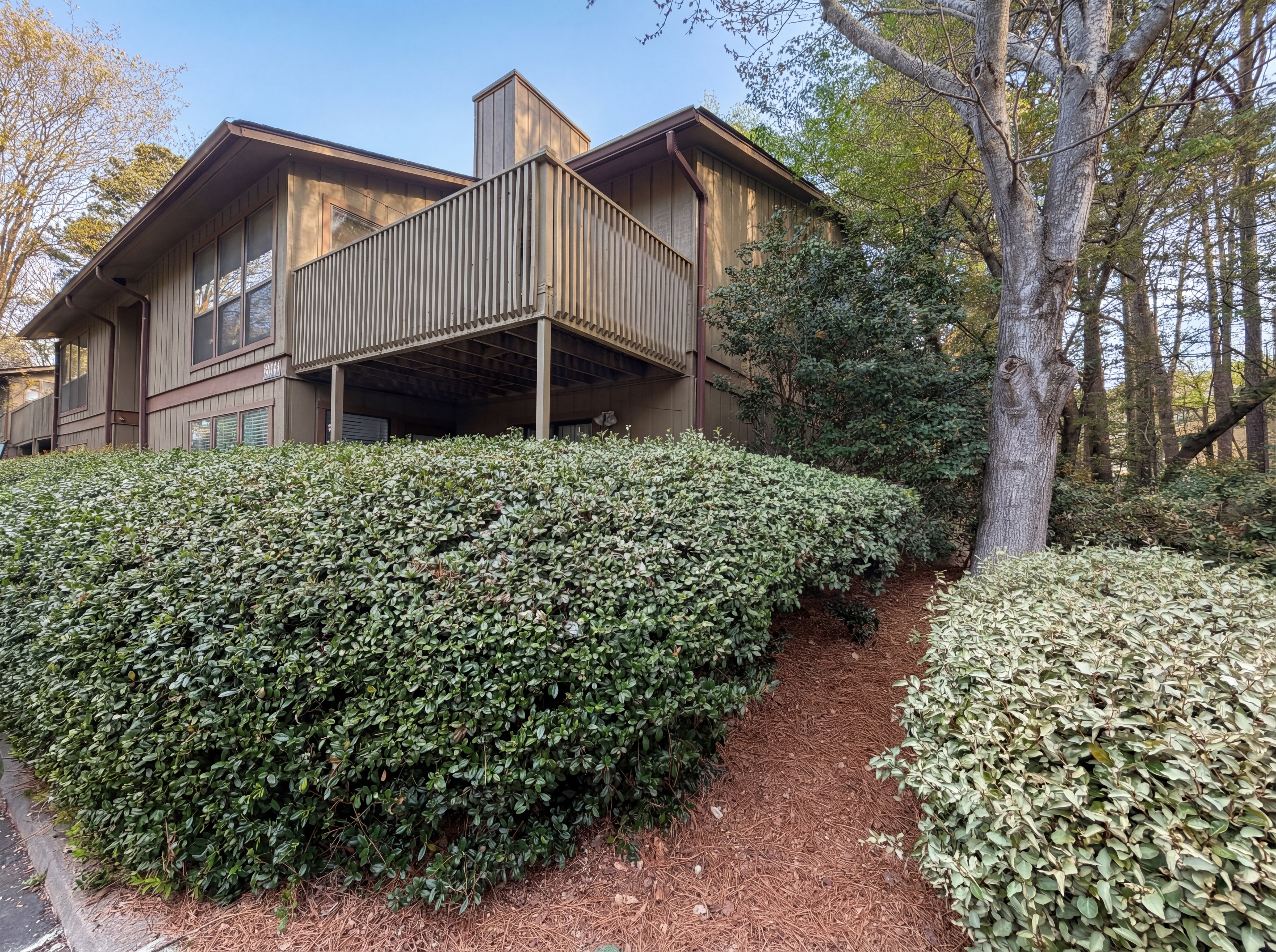 Photo 5 of 24 of 1013 Dunbar Dr, Atlanta, GA