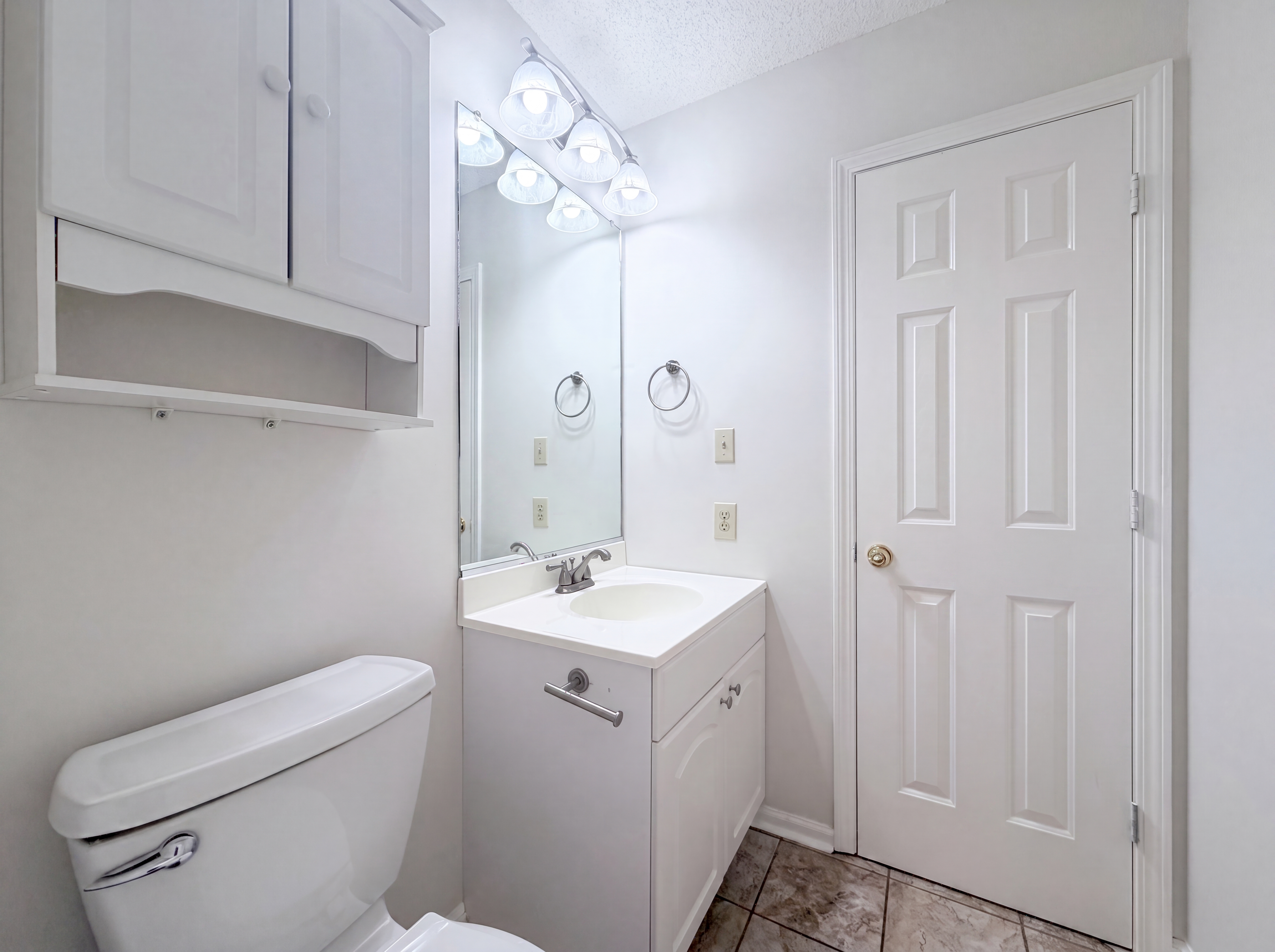 Photo 13 of 17 of 221 Grandview Dr, Statesville, NC