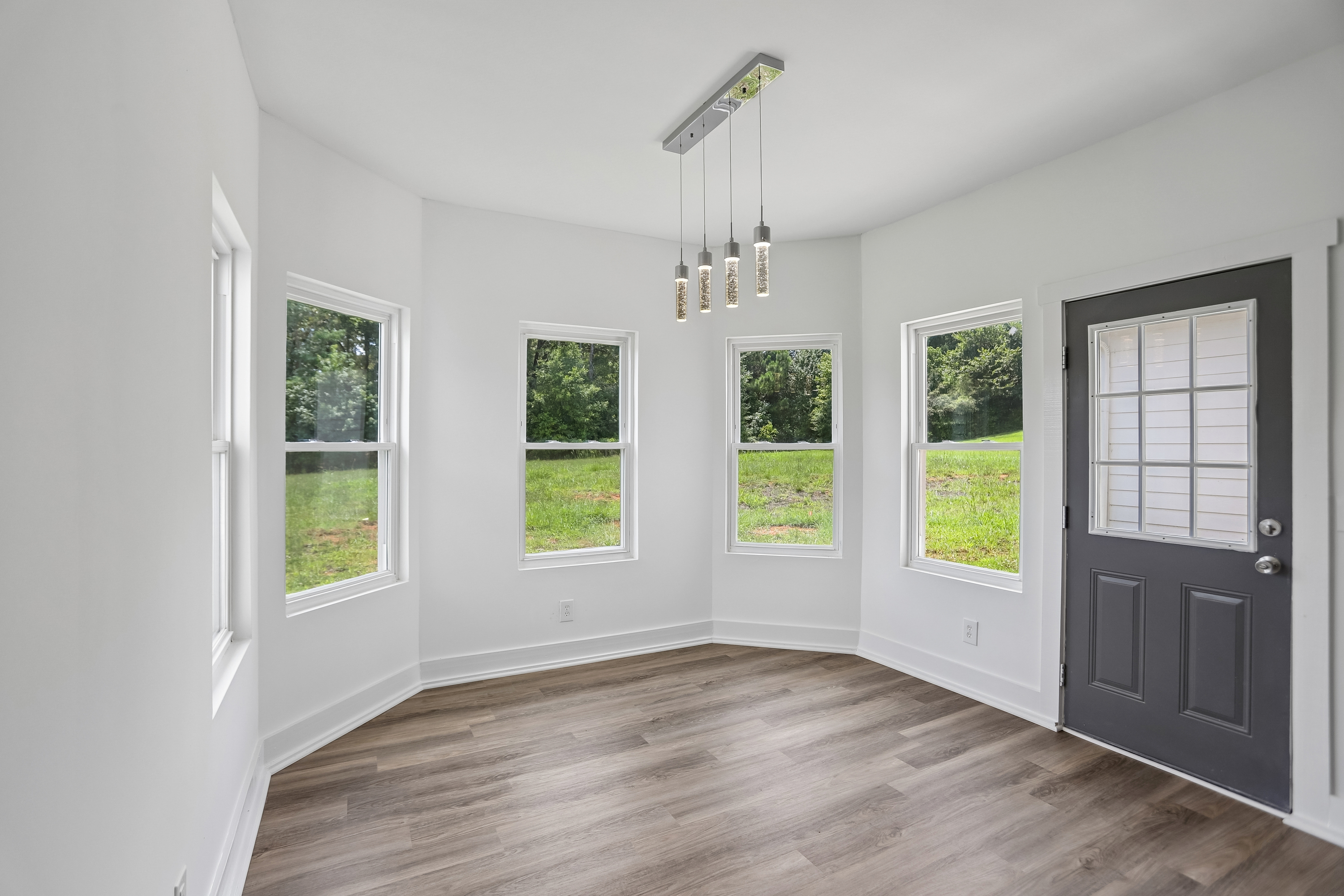 Photo 15 of 41 of 35 Fourwood Dr, Covington, GA