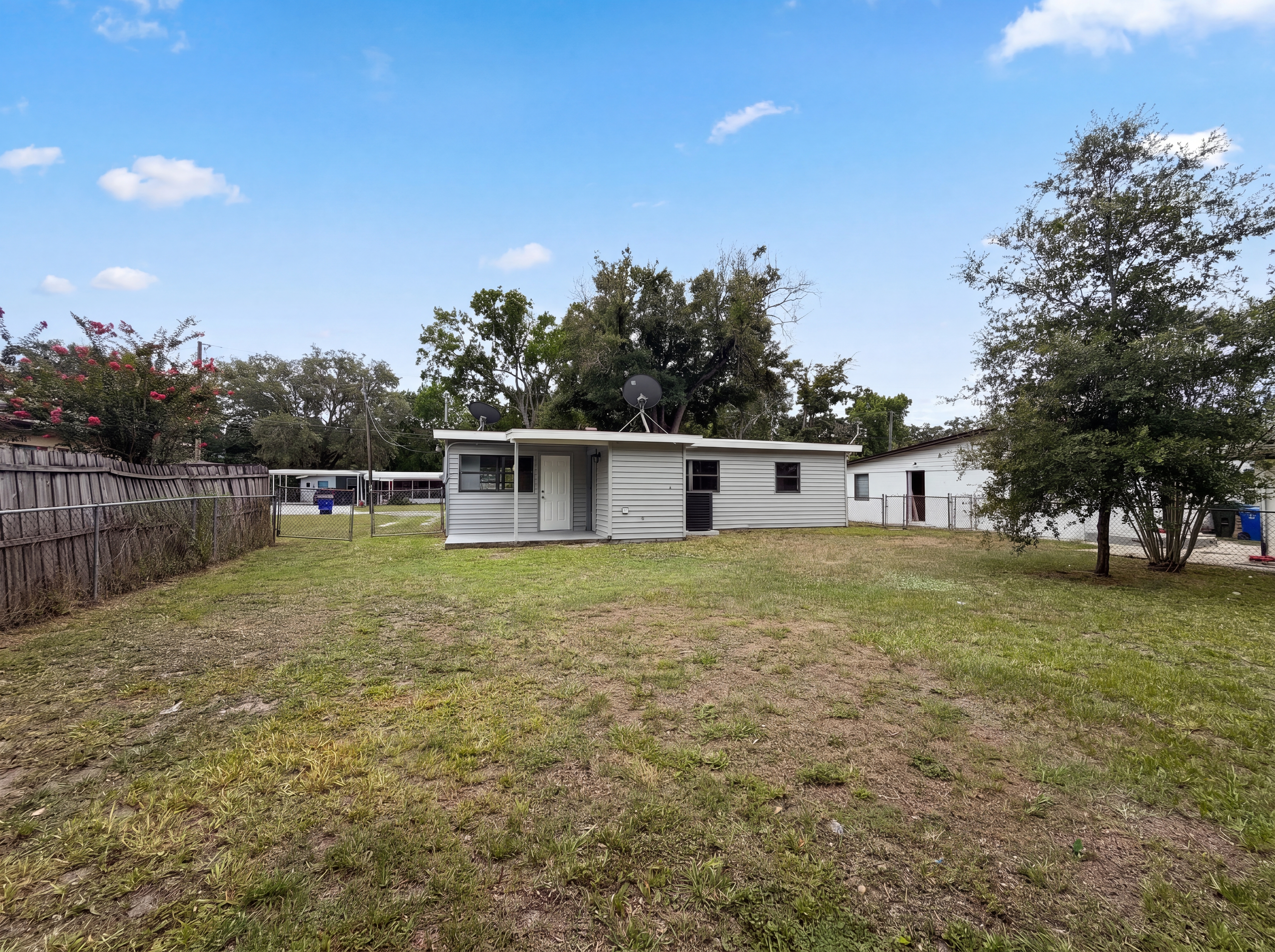 Photo 5 of 19 of 917 Golden Rule Ct N, Lakeland, FL