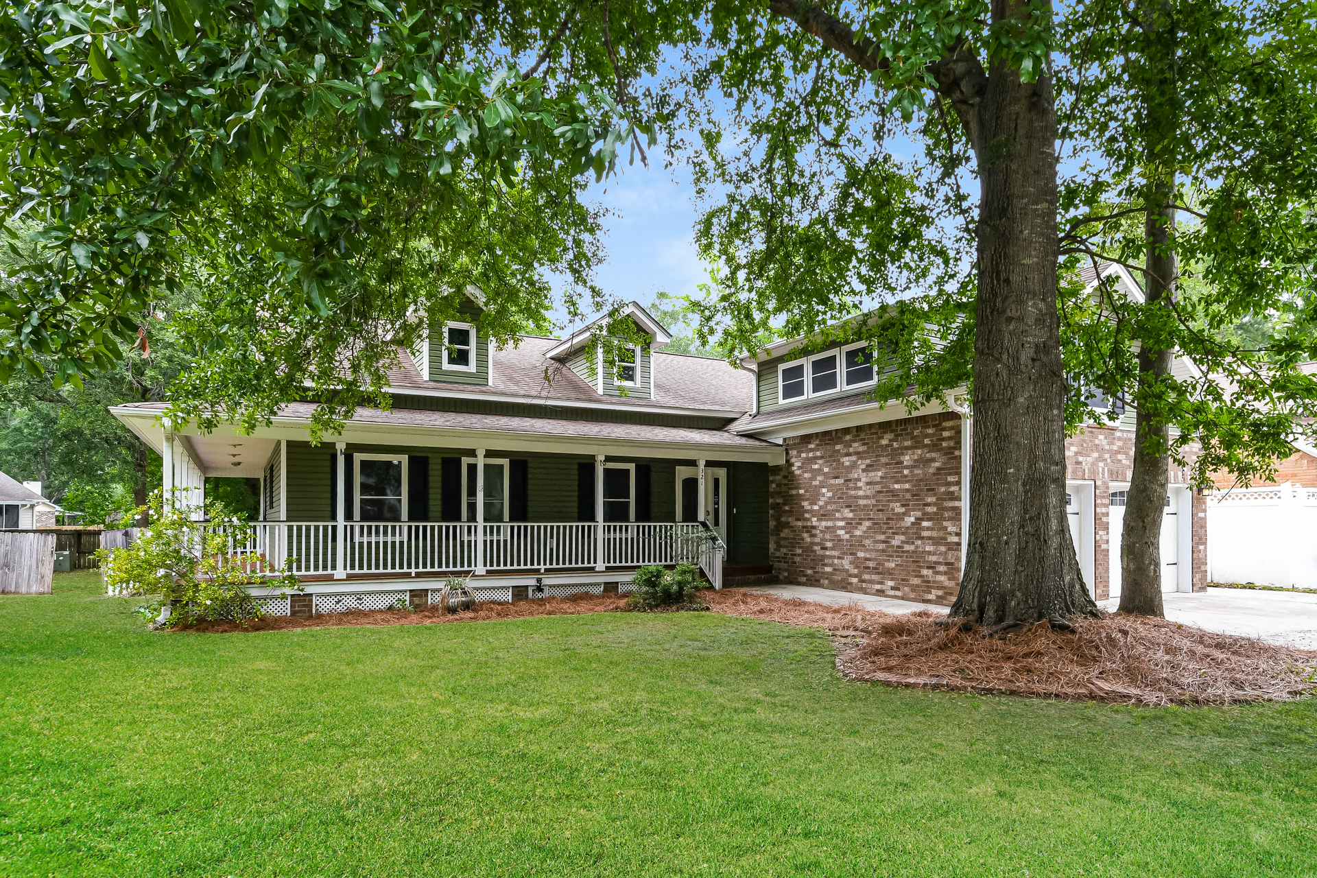 Photo 6 of 22 of 321 Eastover Cir, Summerville, SC