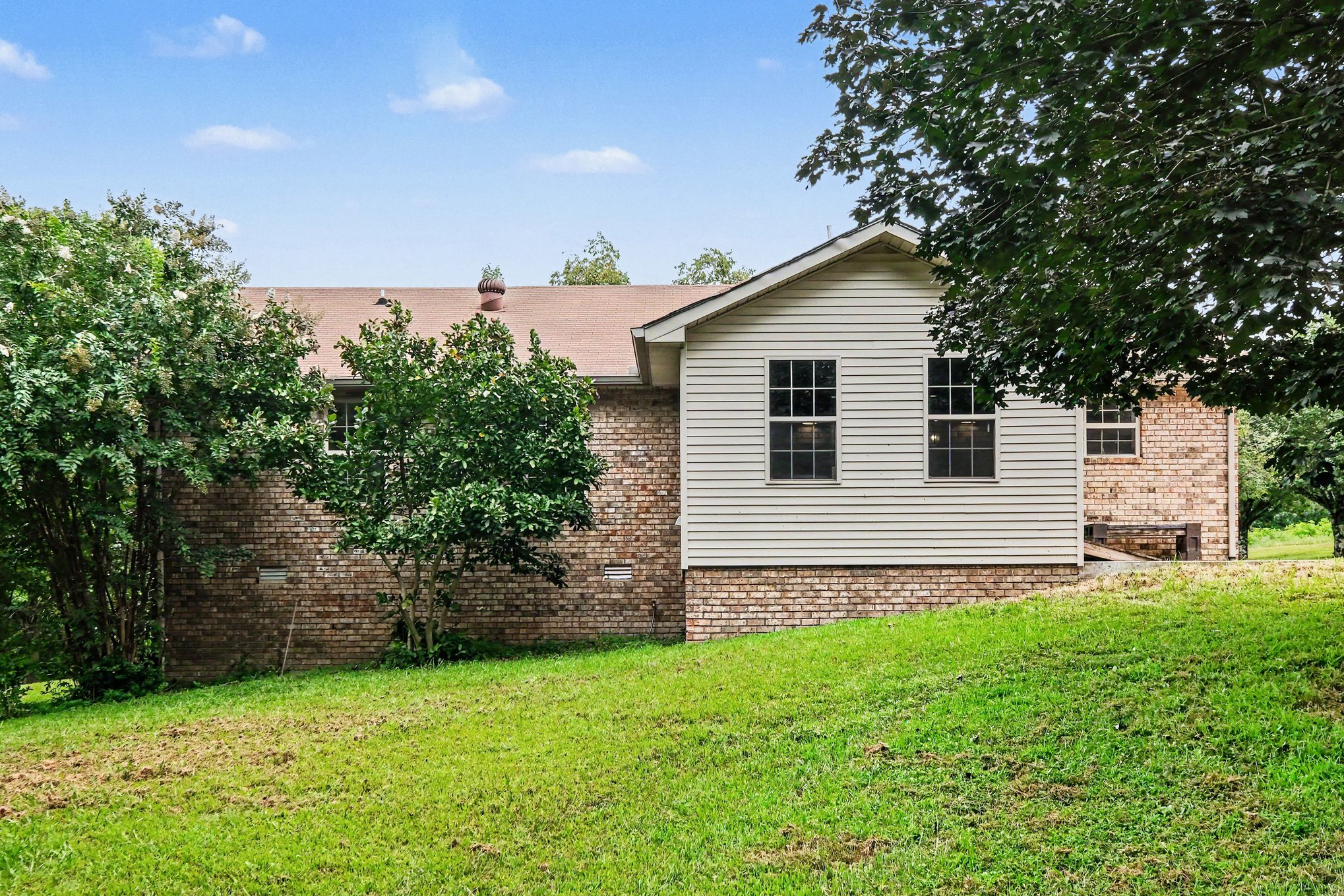 Photo 5 of 18 of 1065 Wixtown Rd, Westmoreland, TN