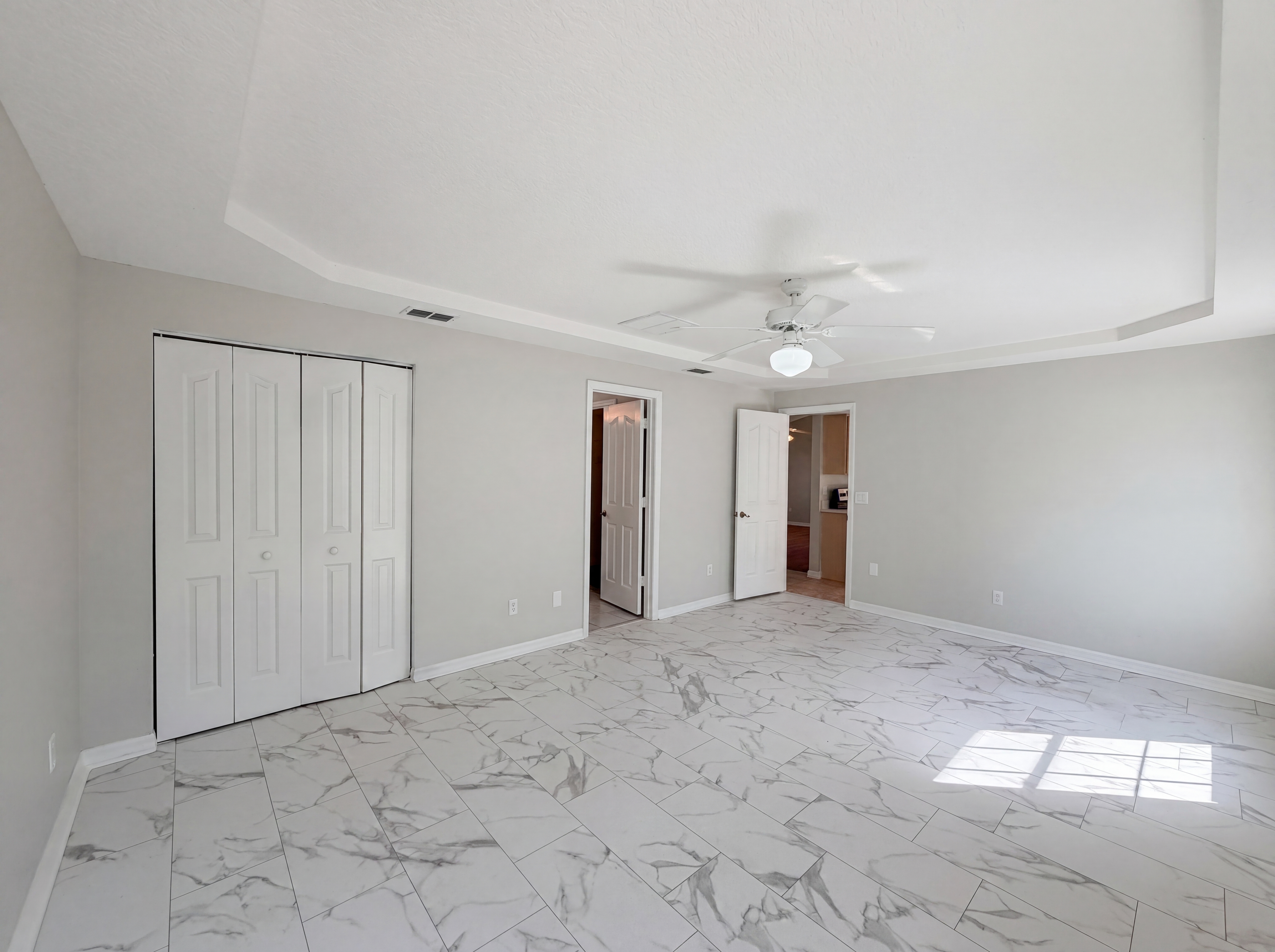 Photo 13 of 21 of 17052 SW 39th Cir, Ocala, FL