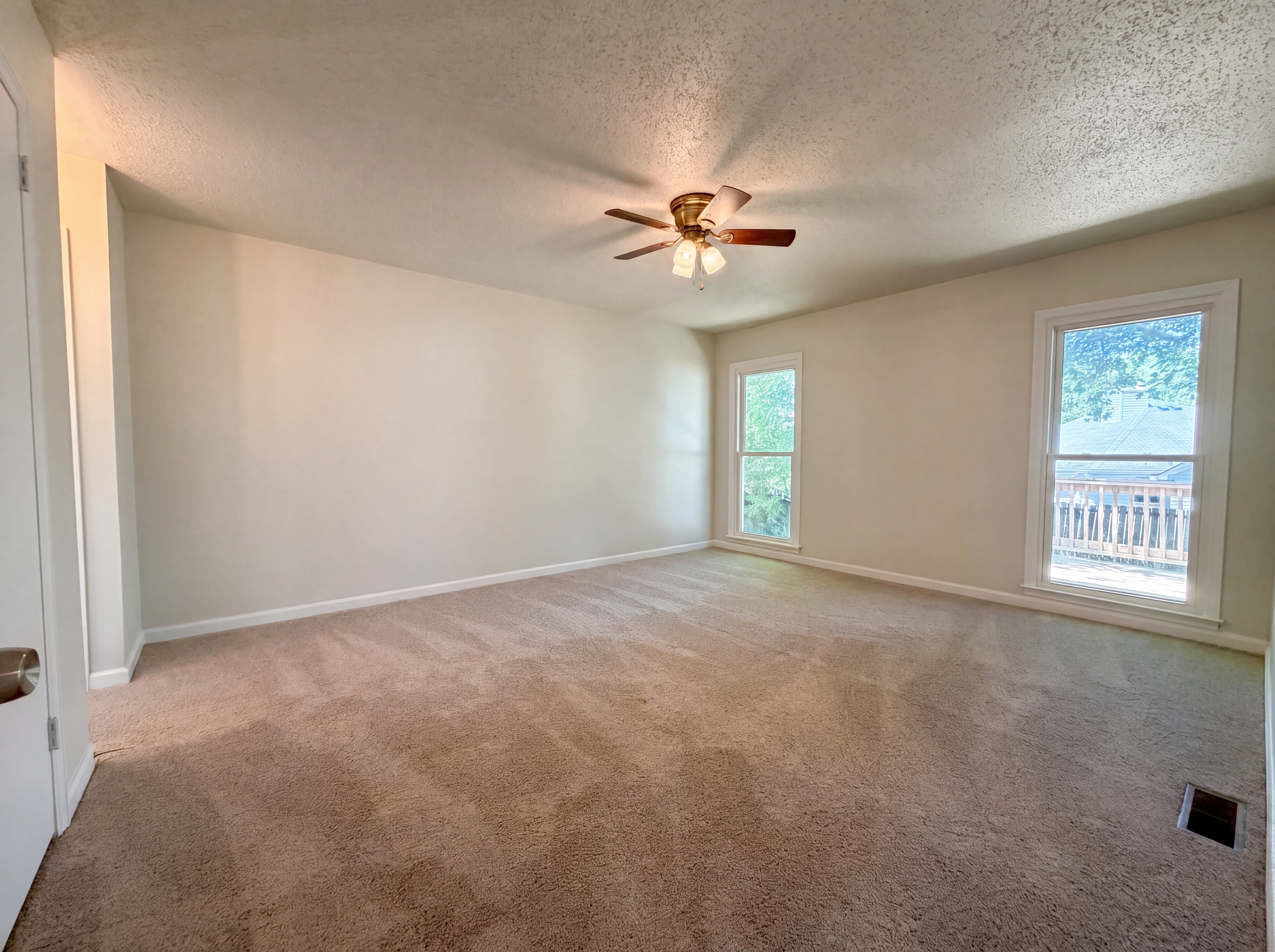 Photo 4 of 17 of 1531 Stone Hill Rd, Mount Juliet, TN