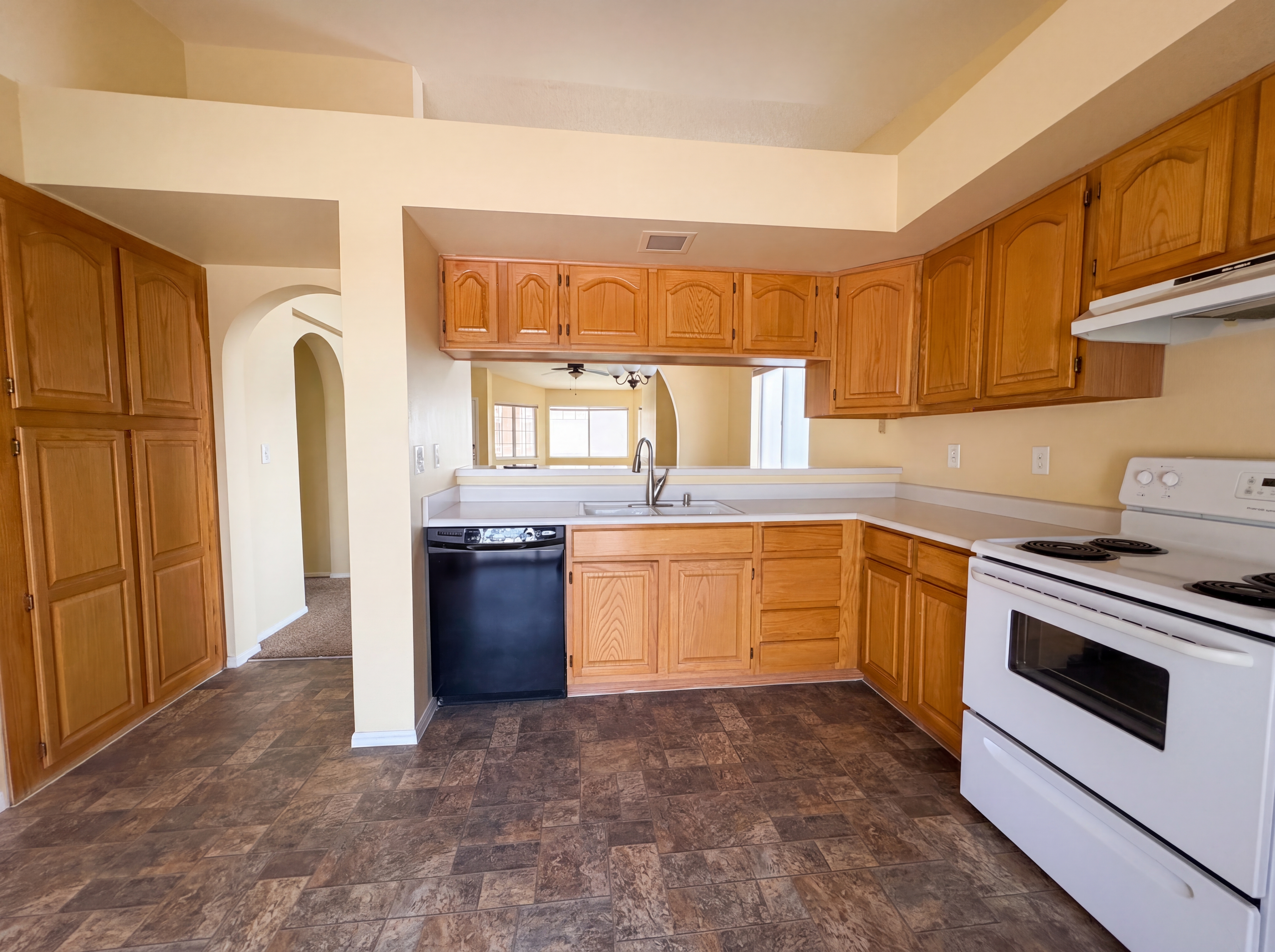 Photo 2 of 20 of 1371 Di Blasi Dr, Las Vegas, NV