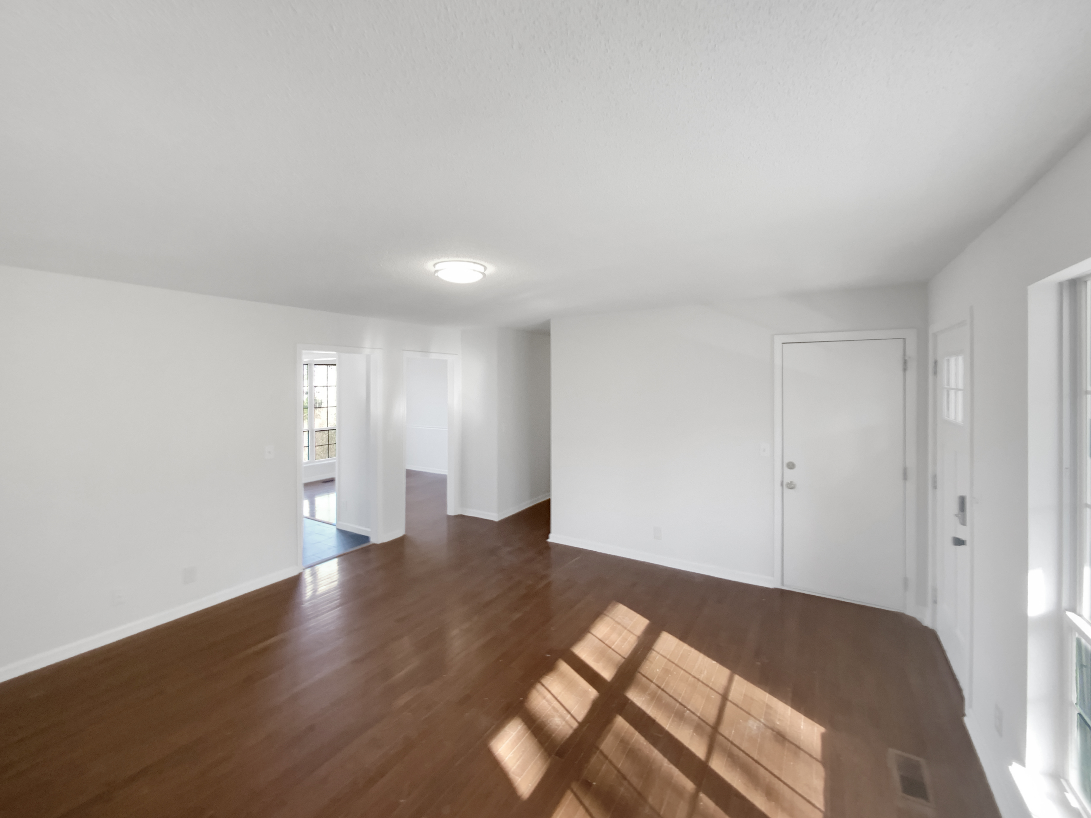 Photo 10 of 23 of 7511 Irongate Dr, Hixson, TN